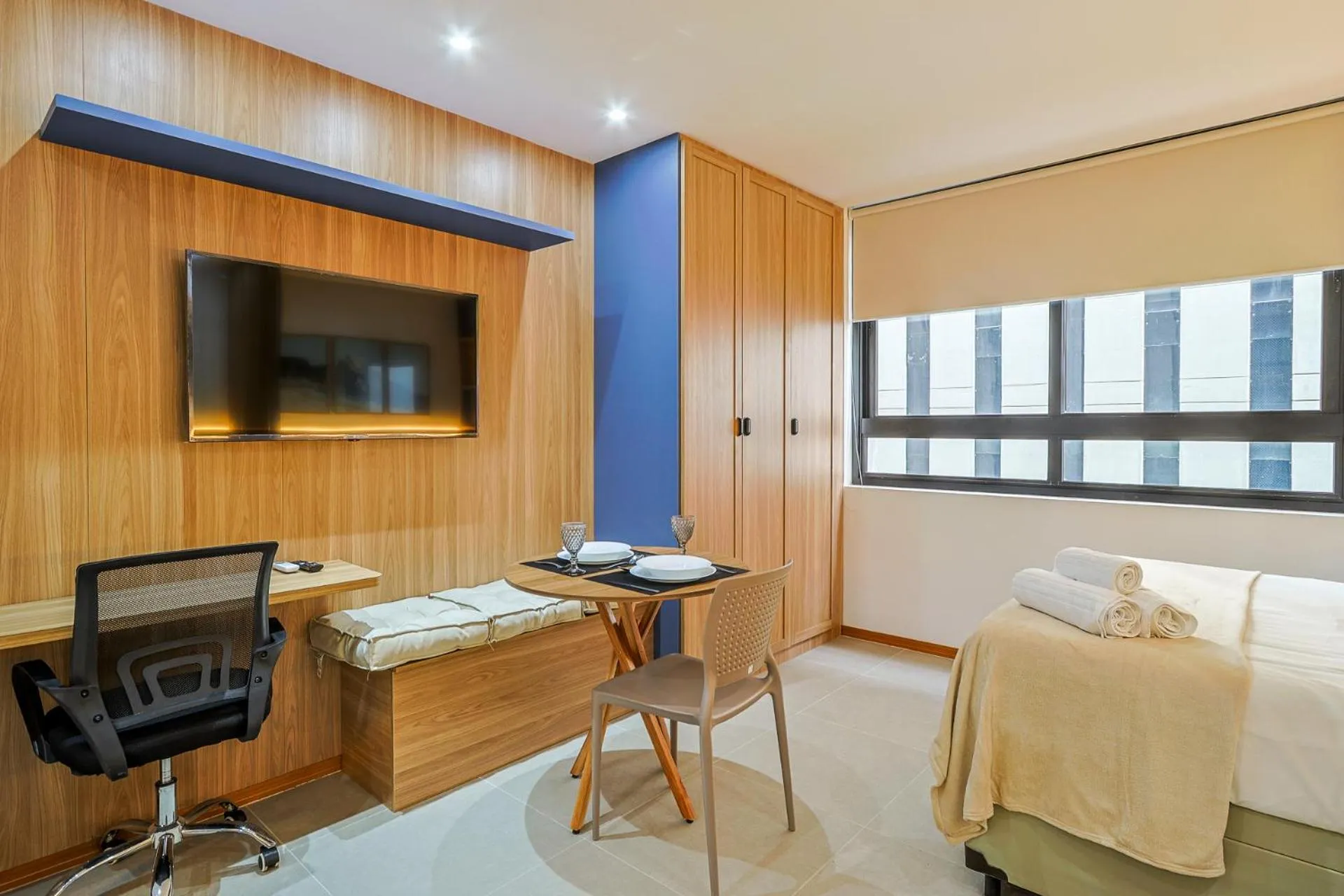 TV and multimedia, Bed in 360 Rio Santos Dumont