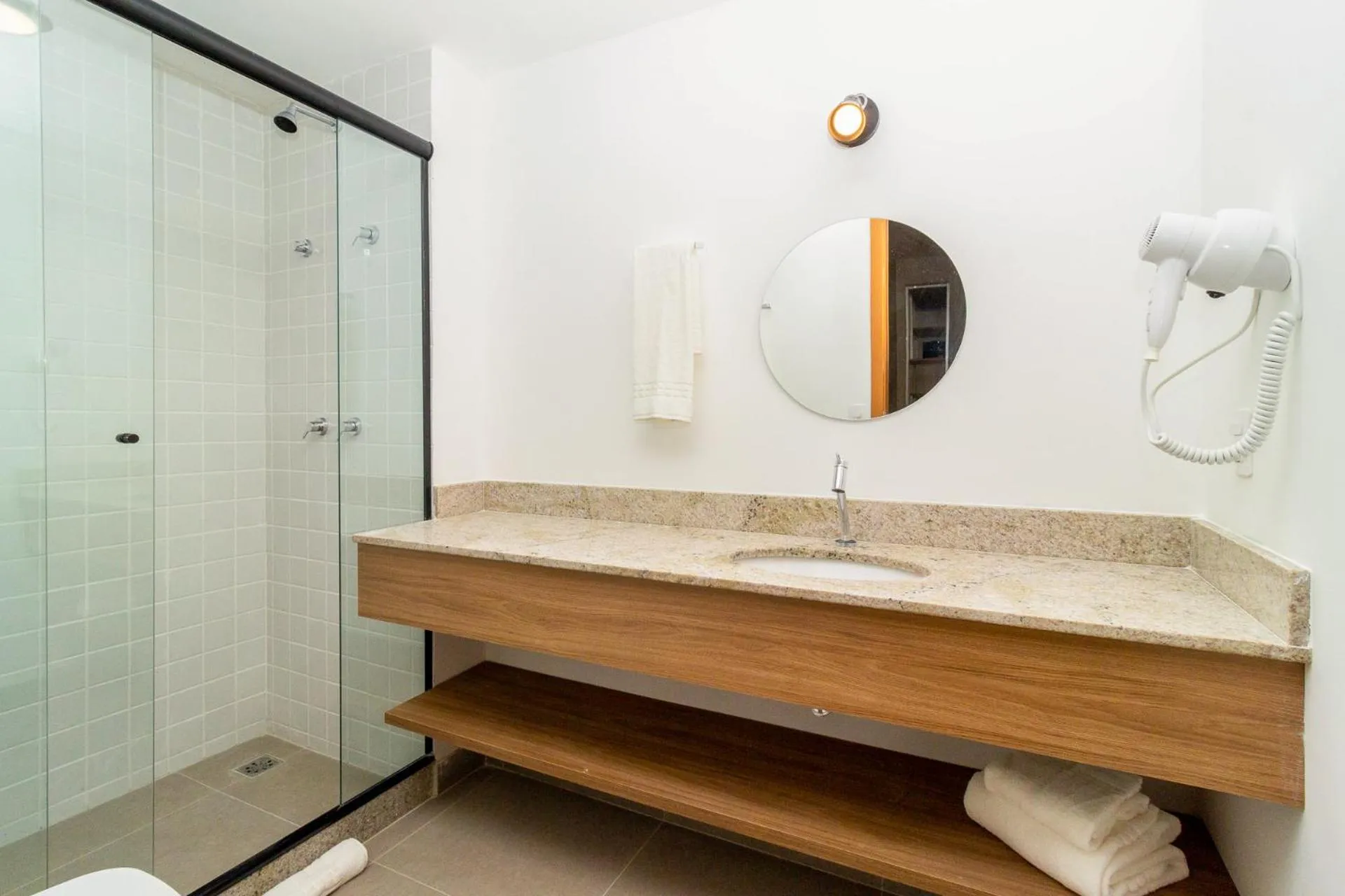 Bathroom in 360 Rio Santos Dumont