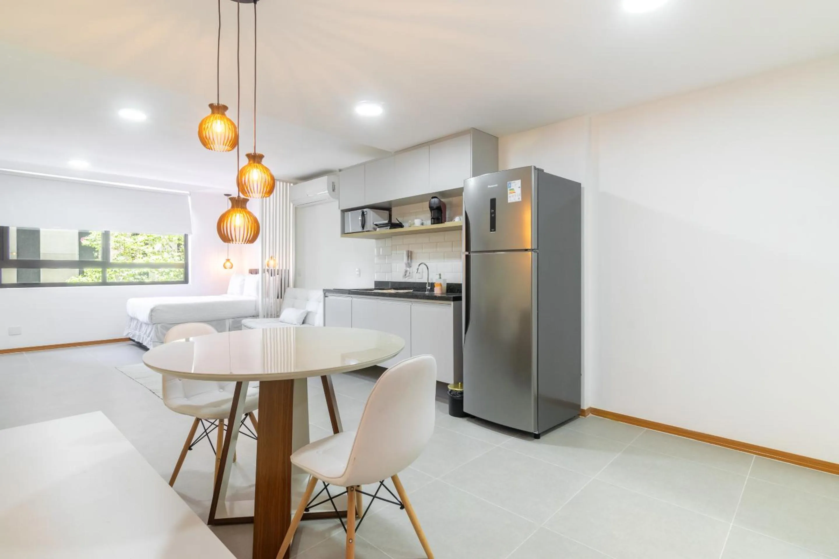 Kitchen or kitchenette in 360 Rio Santos Dumont