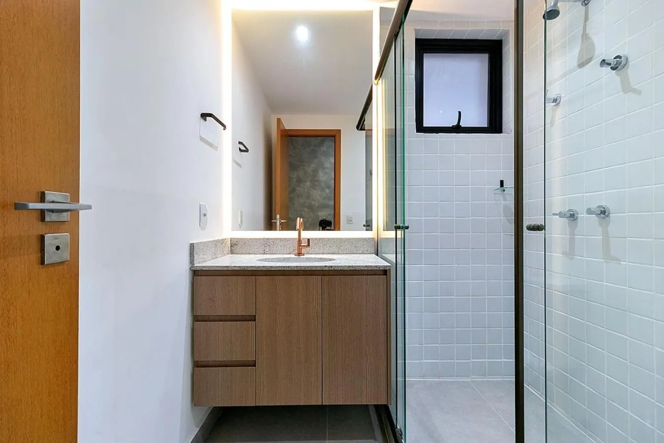 Bathroom in 360 Rio Santos Dumont