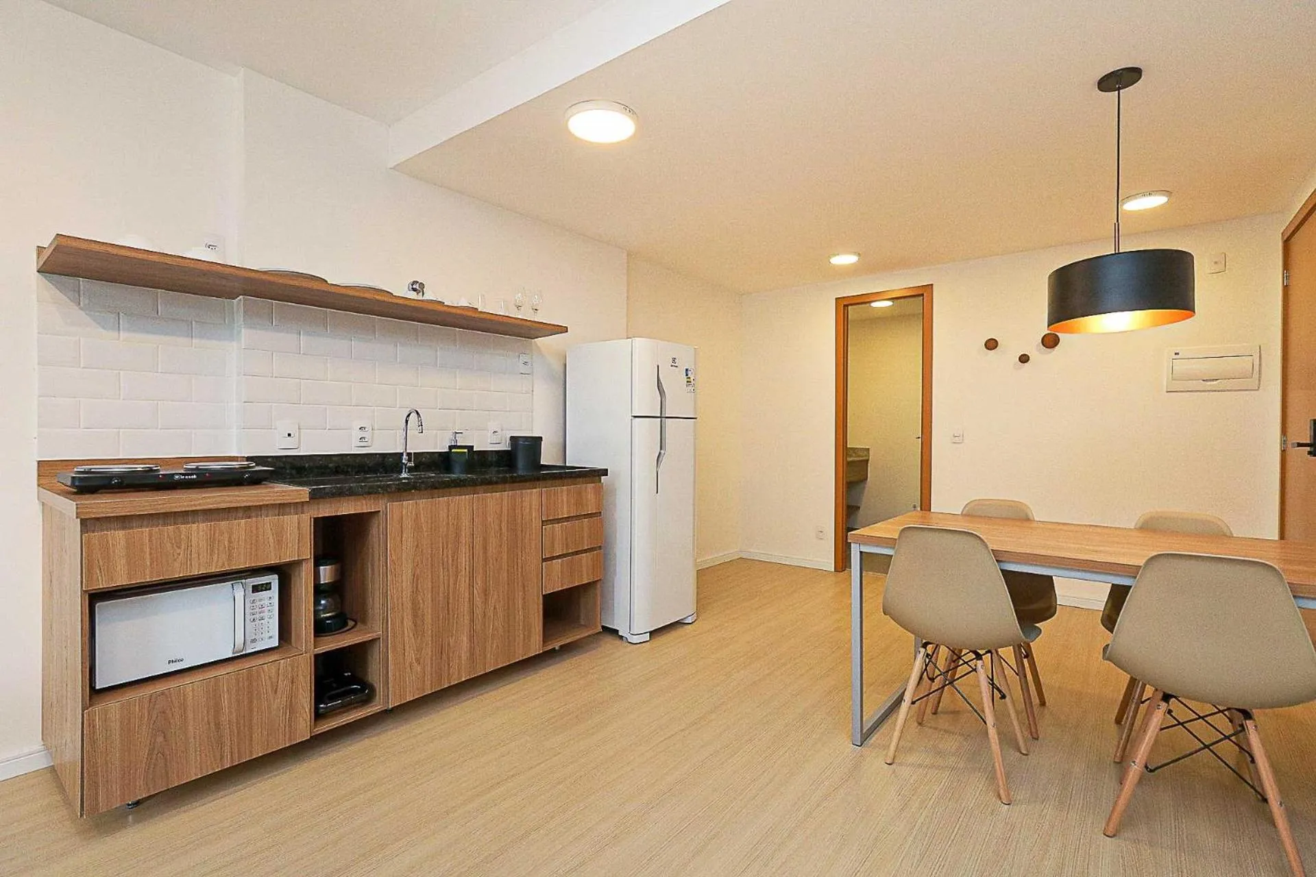 Kitchen or kitchenette in 360 Rio Santos Dumont