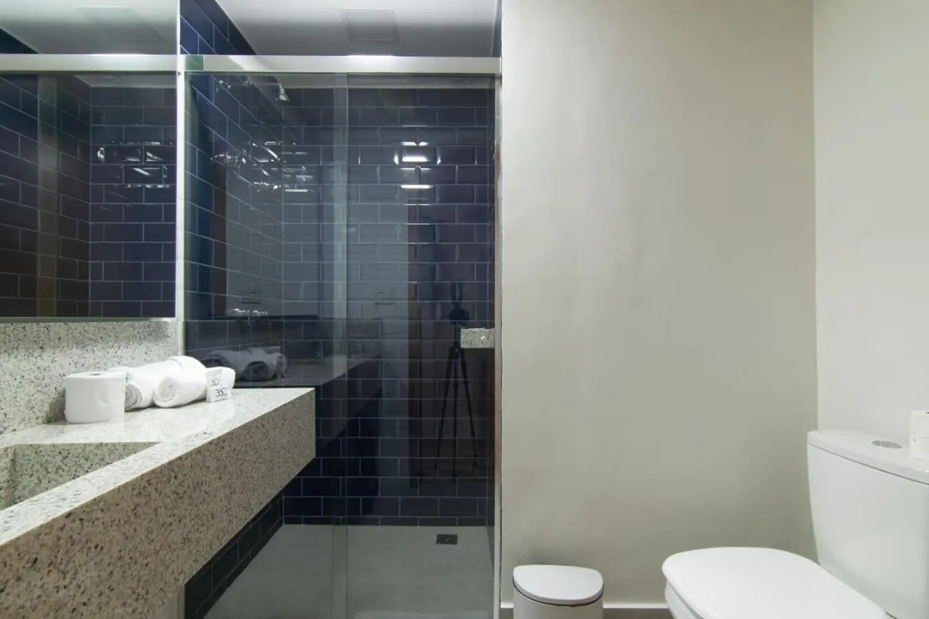 Bathroom in 360 Rio Santos Dumont