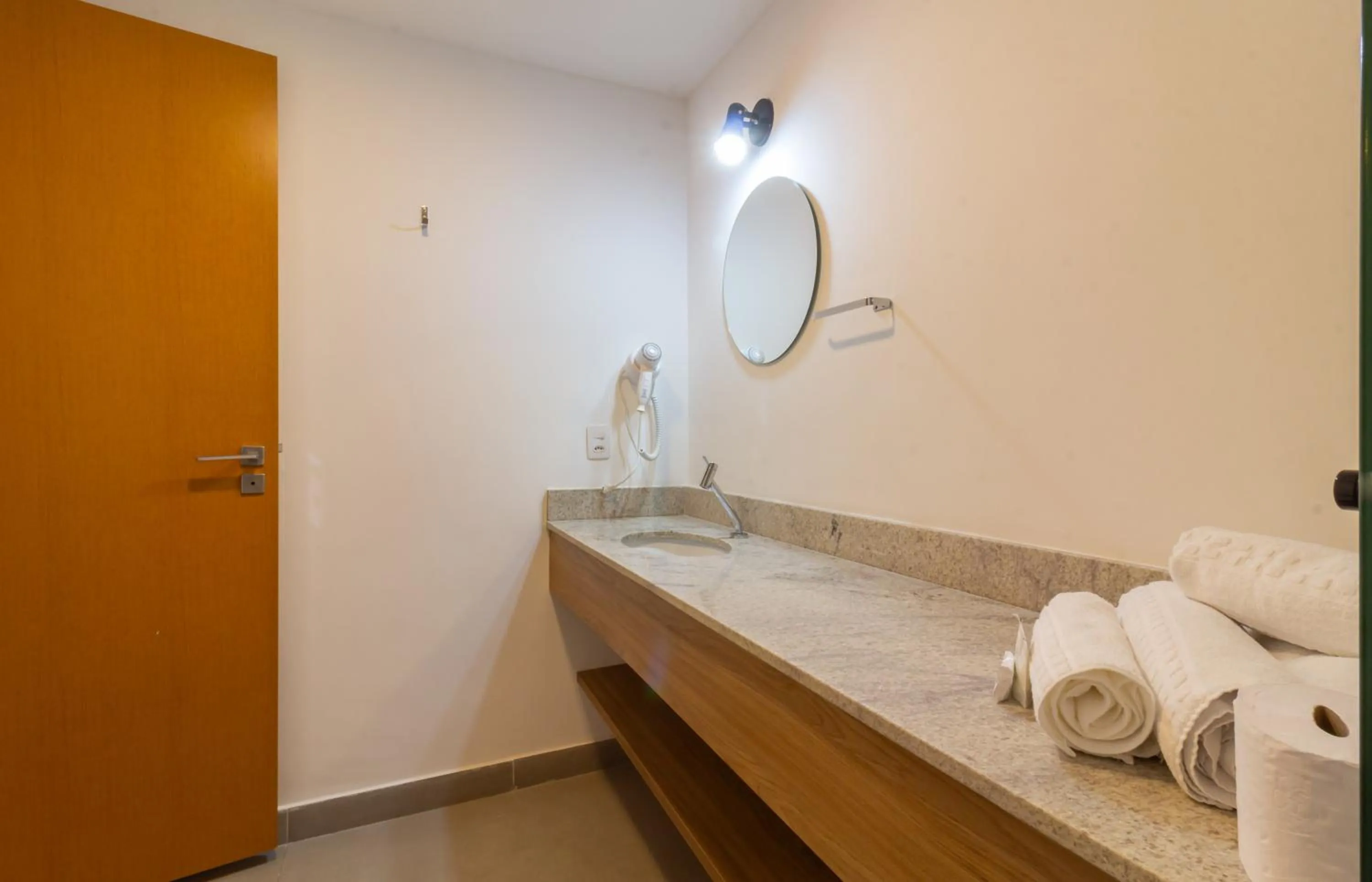 Bathroom in 360 Rio Santos Dumont