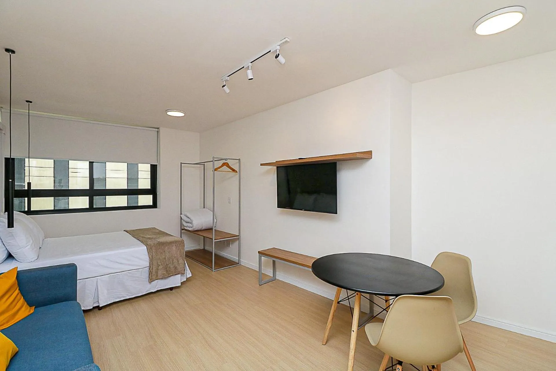 TV and multimedia, Bed in 360 Rio Santos Dumont