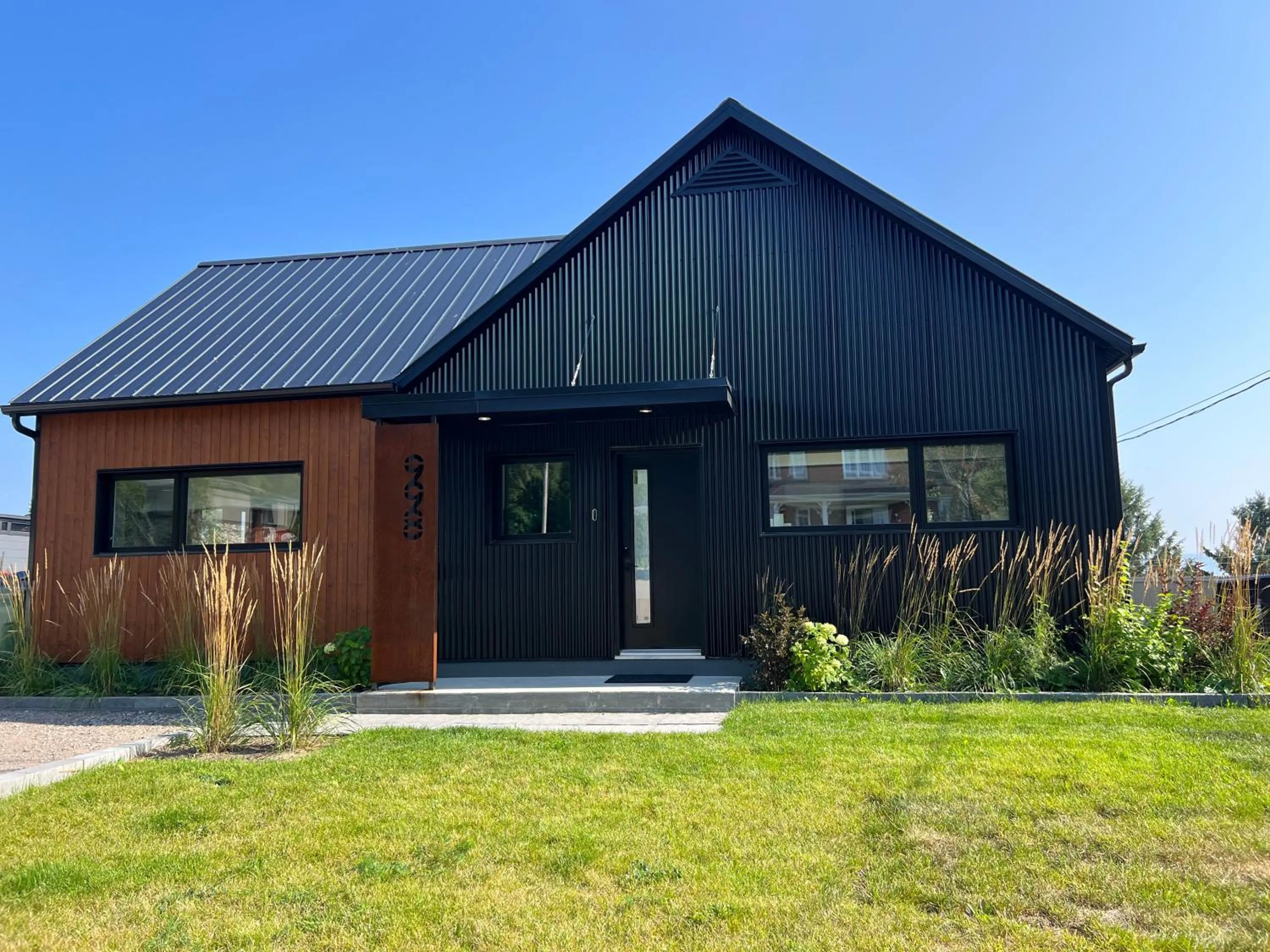 Property building in Magical Loft : Breathtaking View & Cozy Fireplace