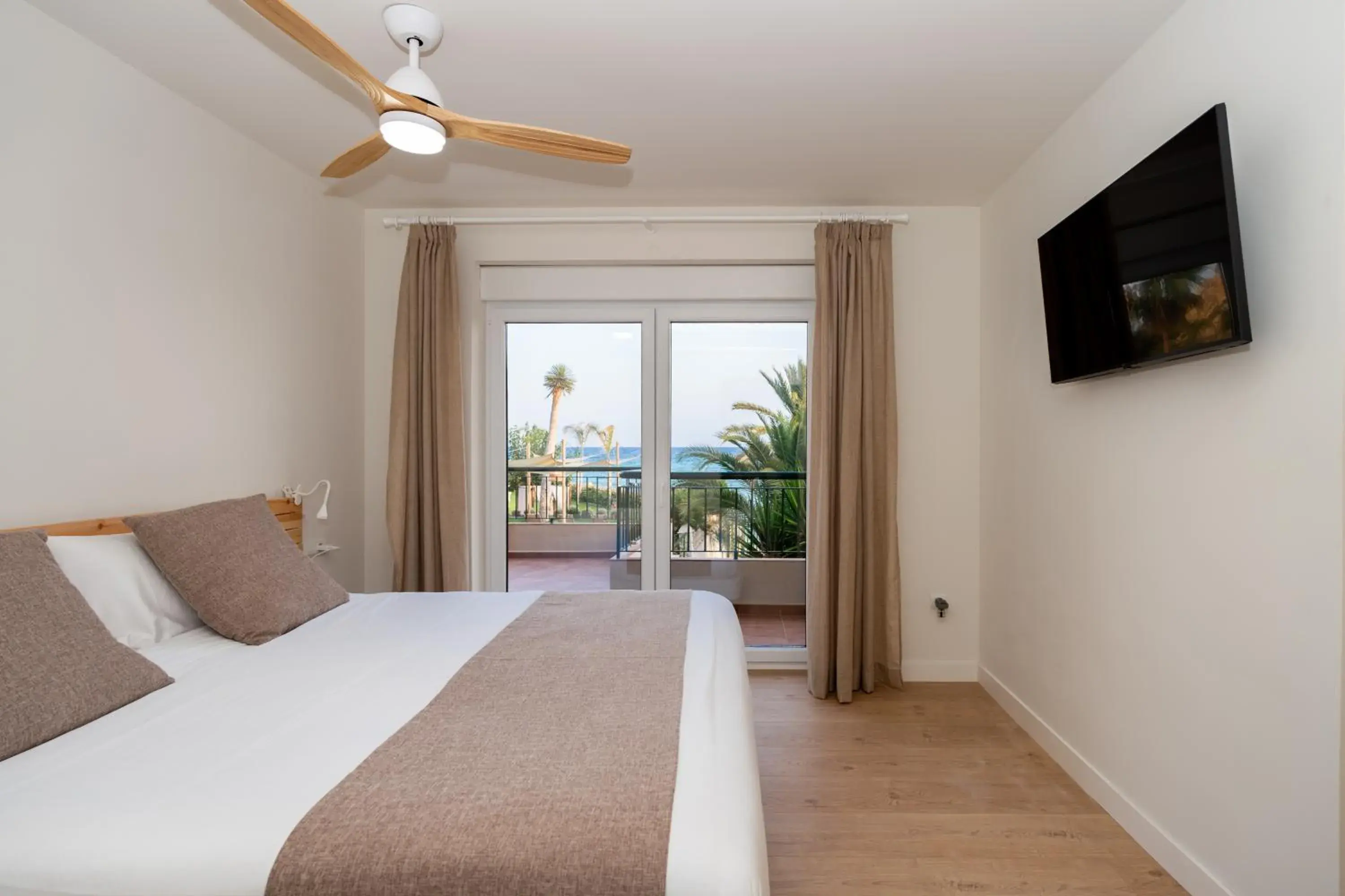 Bedroom, Bed in Paradisun Villajoyosa - Adults Only Recommended Bedroom, Bed in Paradisun Villajoyosa - Adults Only Recommended