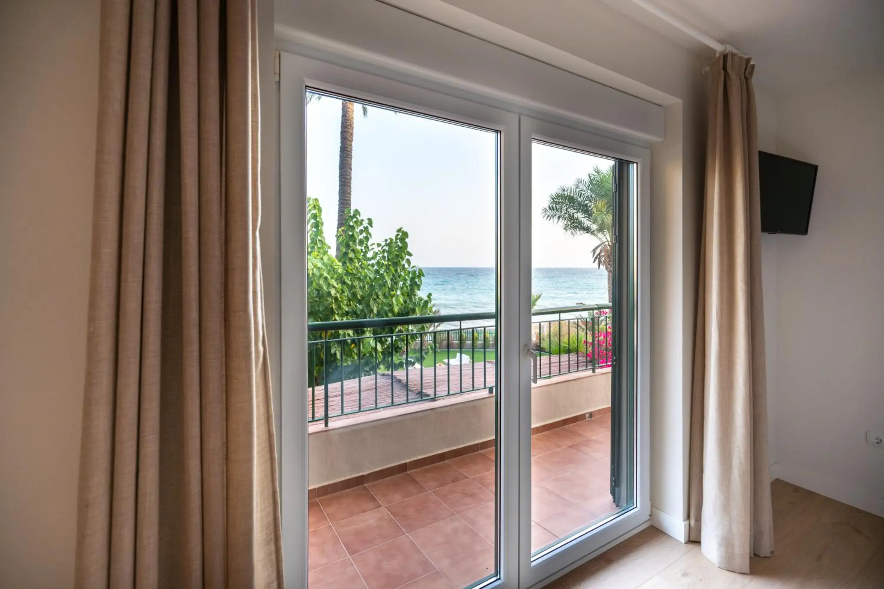 Sea view in Paradisun Villajoyosa - Adults Only Recommended Sea view in Paradisun Villajoyosa - Adults Only Recommended