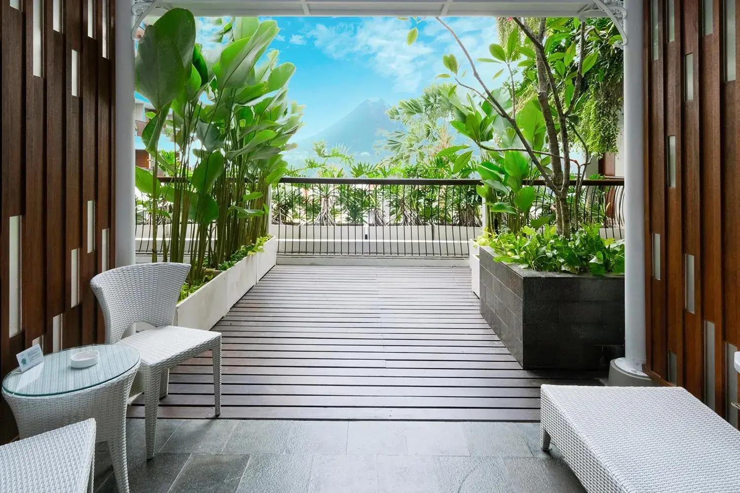 View (from property/room) in THE 1O1 Yogyakarta Tugu View (from property/room) in THE 1O1 Yogyakarta Tugu