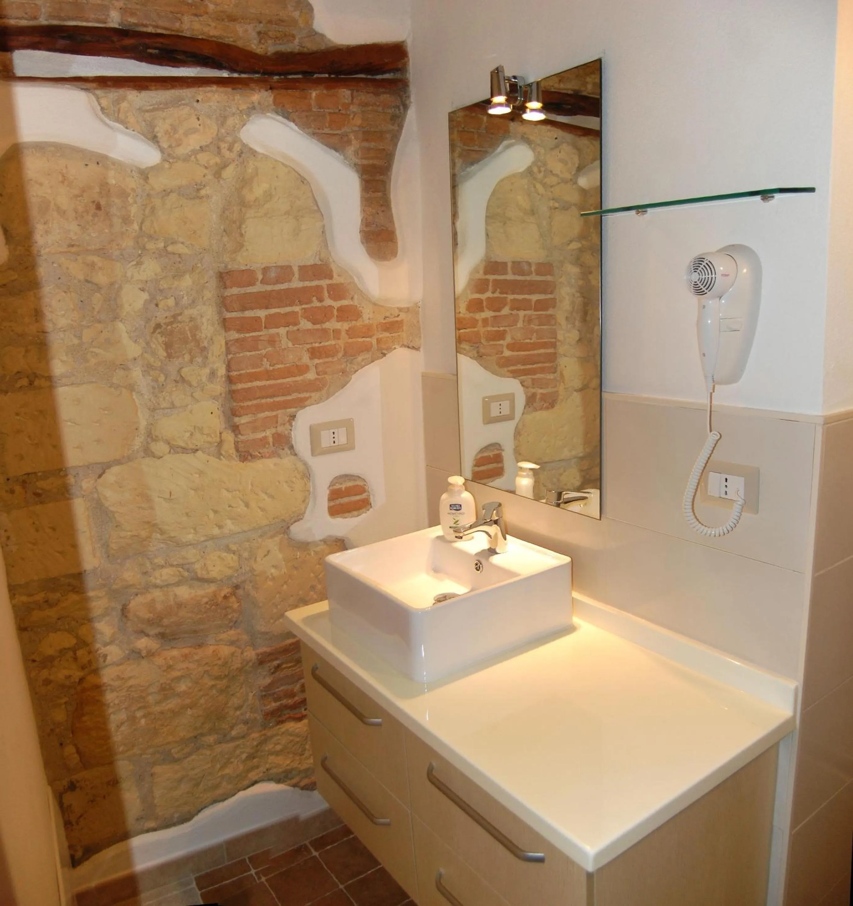 Bathroom in Archè