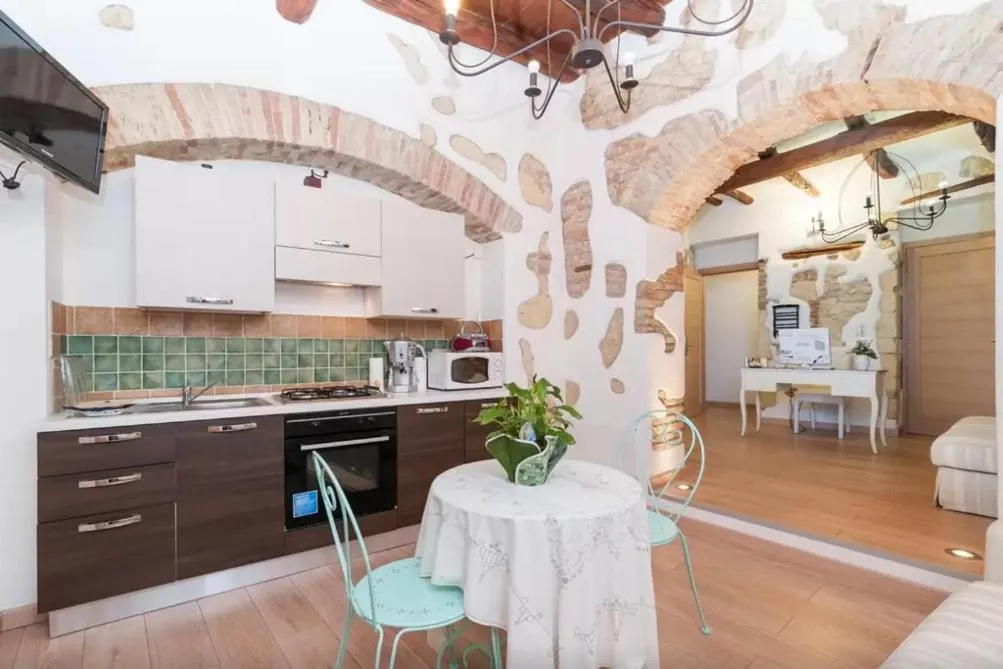 Archè