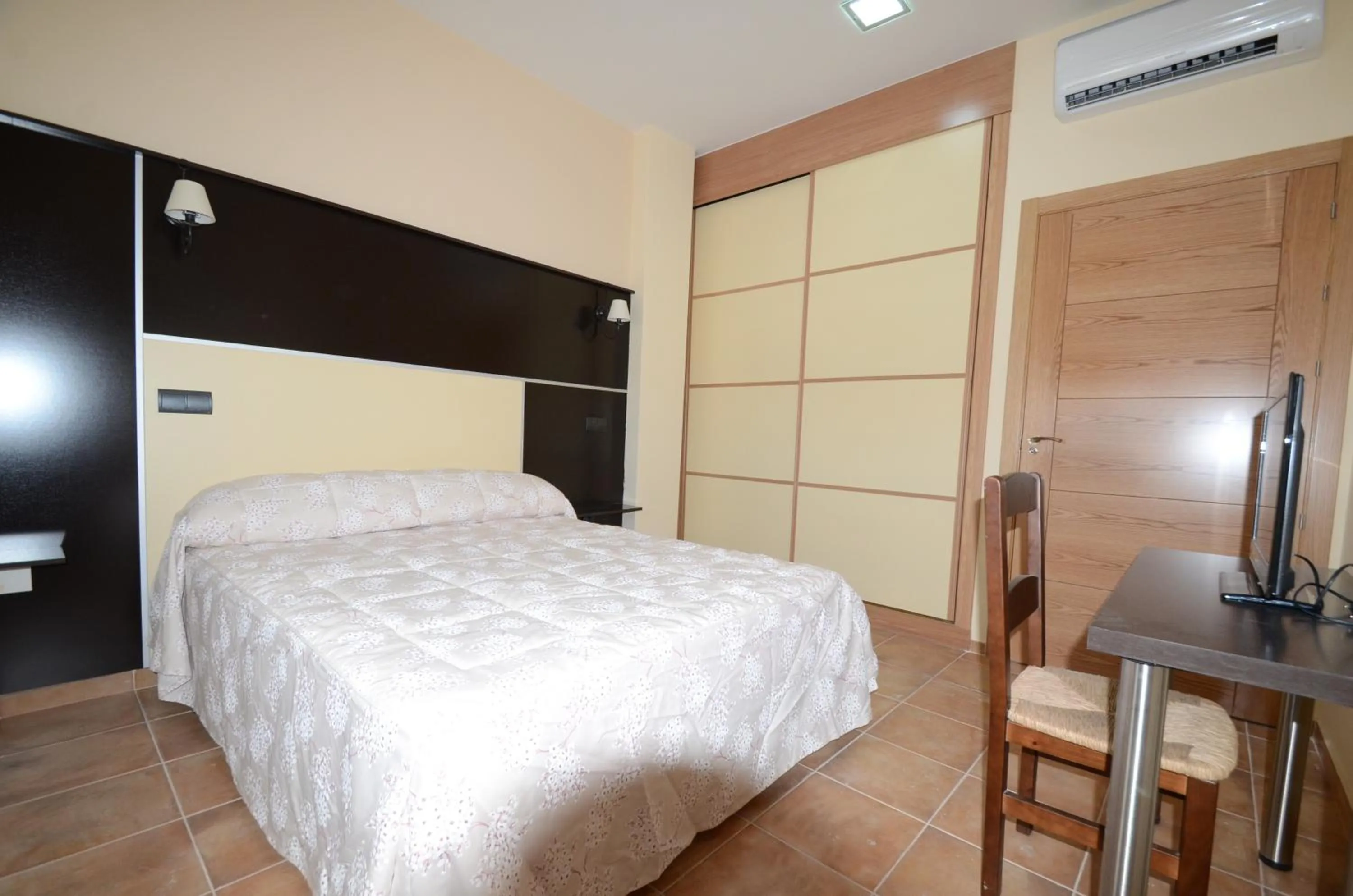 Photo of the whole room, Bed in Casa Rural Virgen de las Cruces