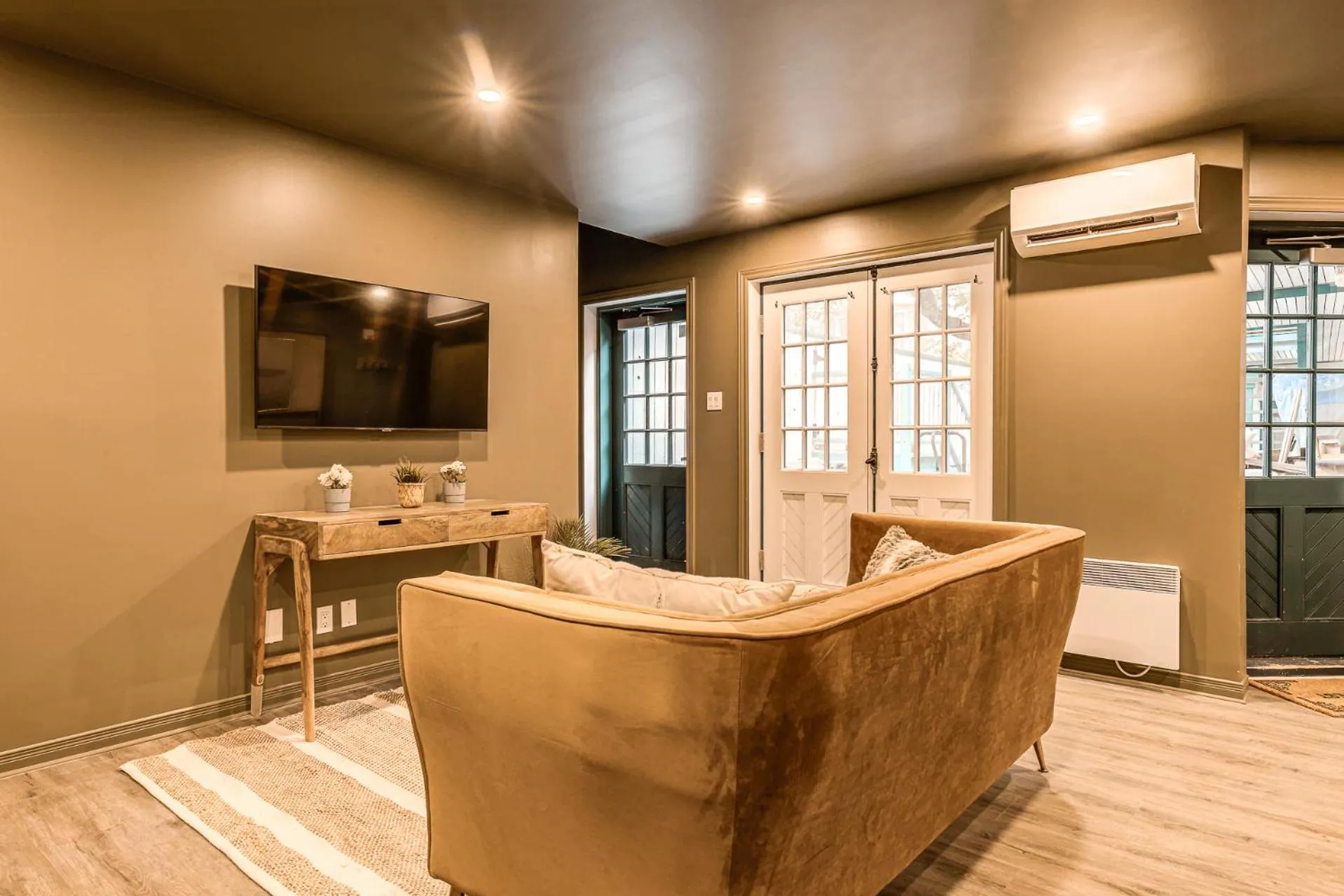 North House - St Ursule Two-Storey Oasis