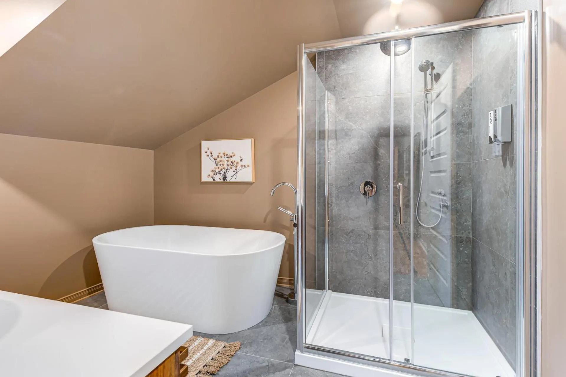 North House - St Ursule Two-Storey Oasis