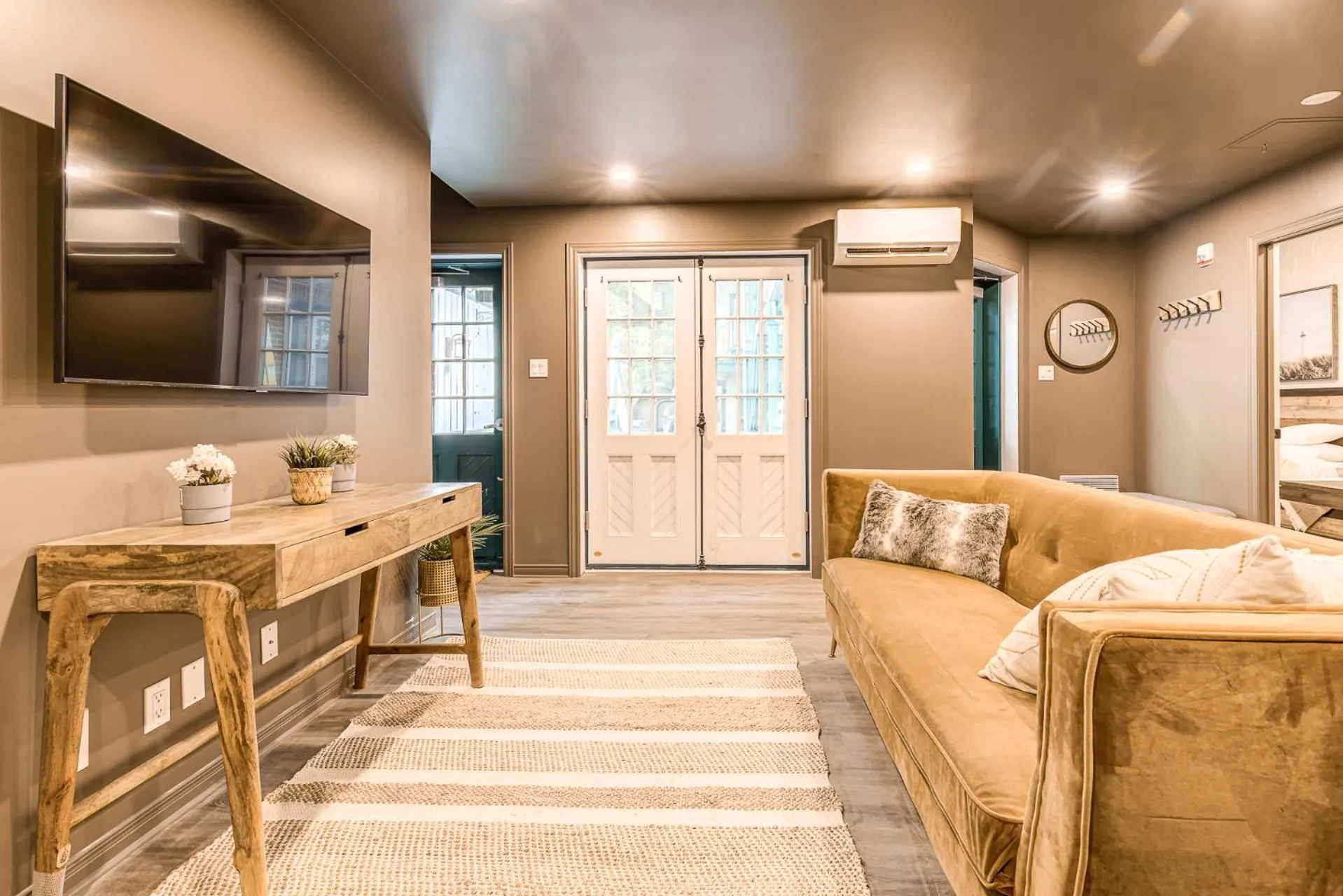 North House - St Ursule Two-Storey Oasis