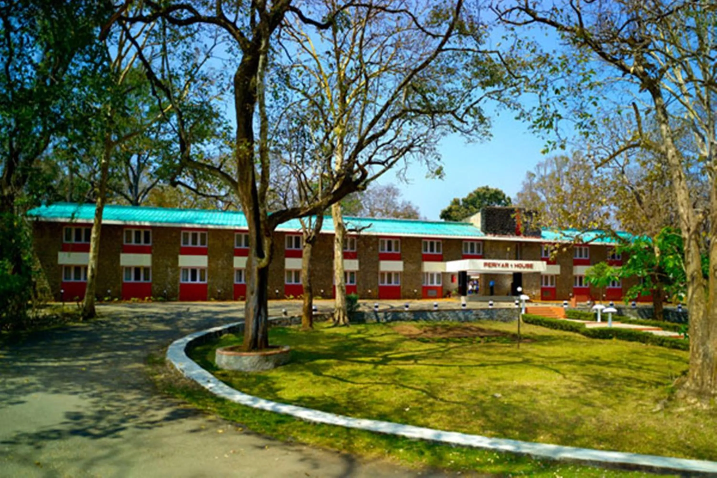 Facade/entrance in KTDC Periyar House