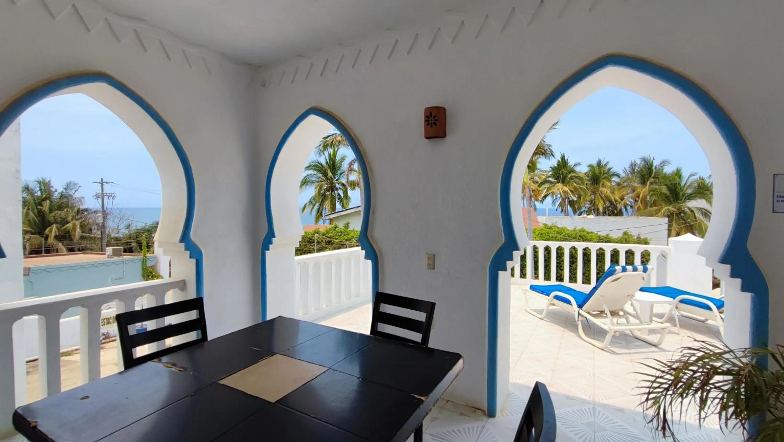 Dining area in Villas Paradise