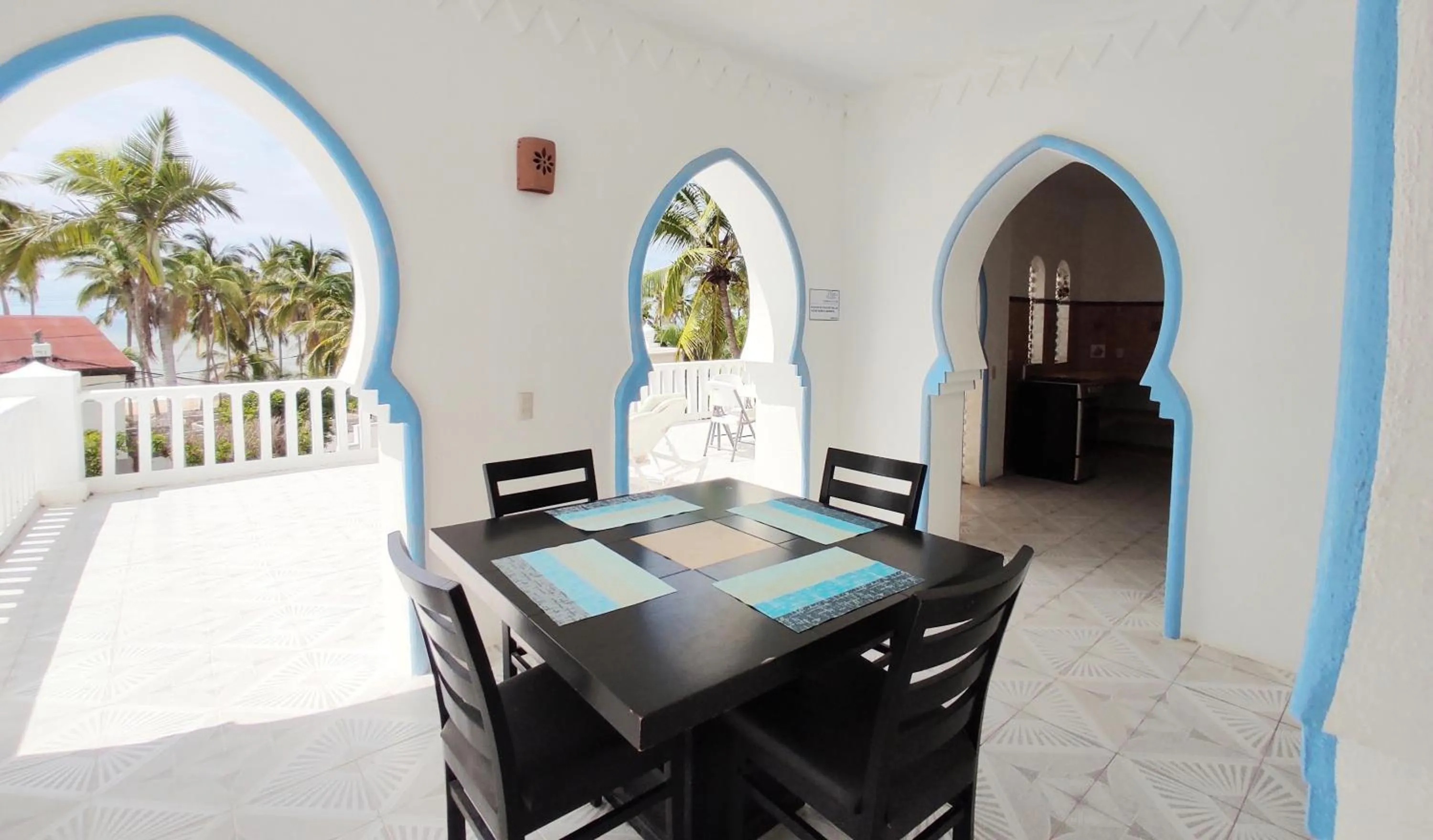 Dining area in Villas Paradise