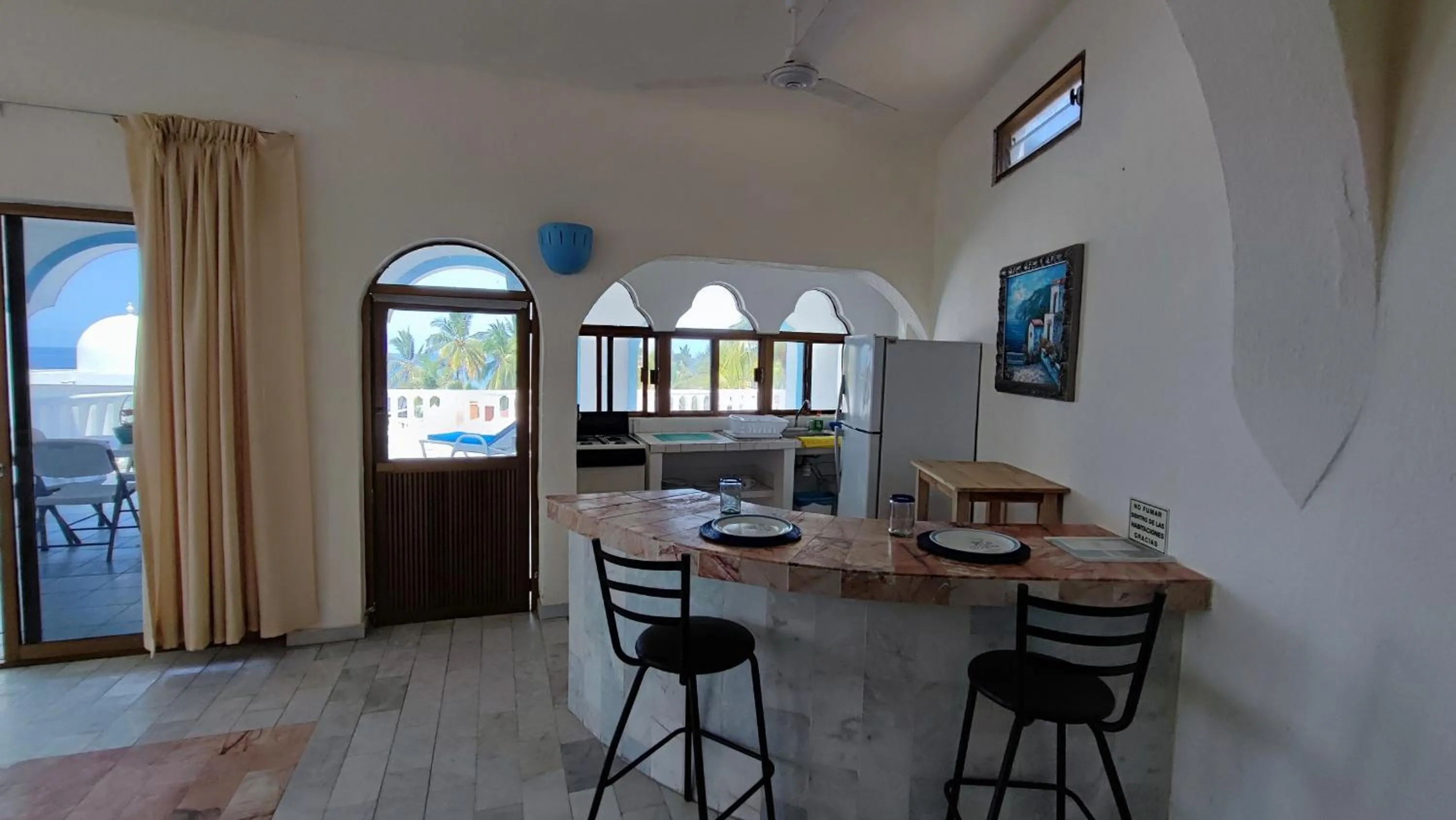 Dining area in Villas Paradise