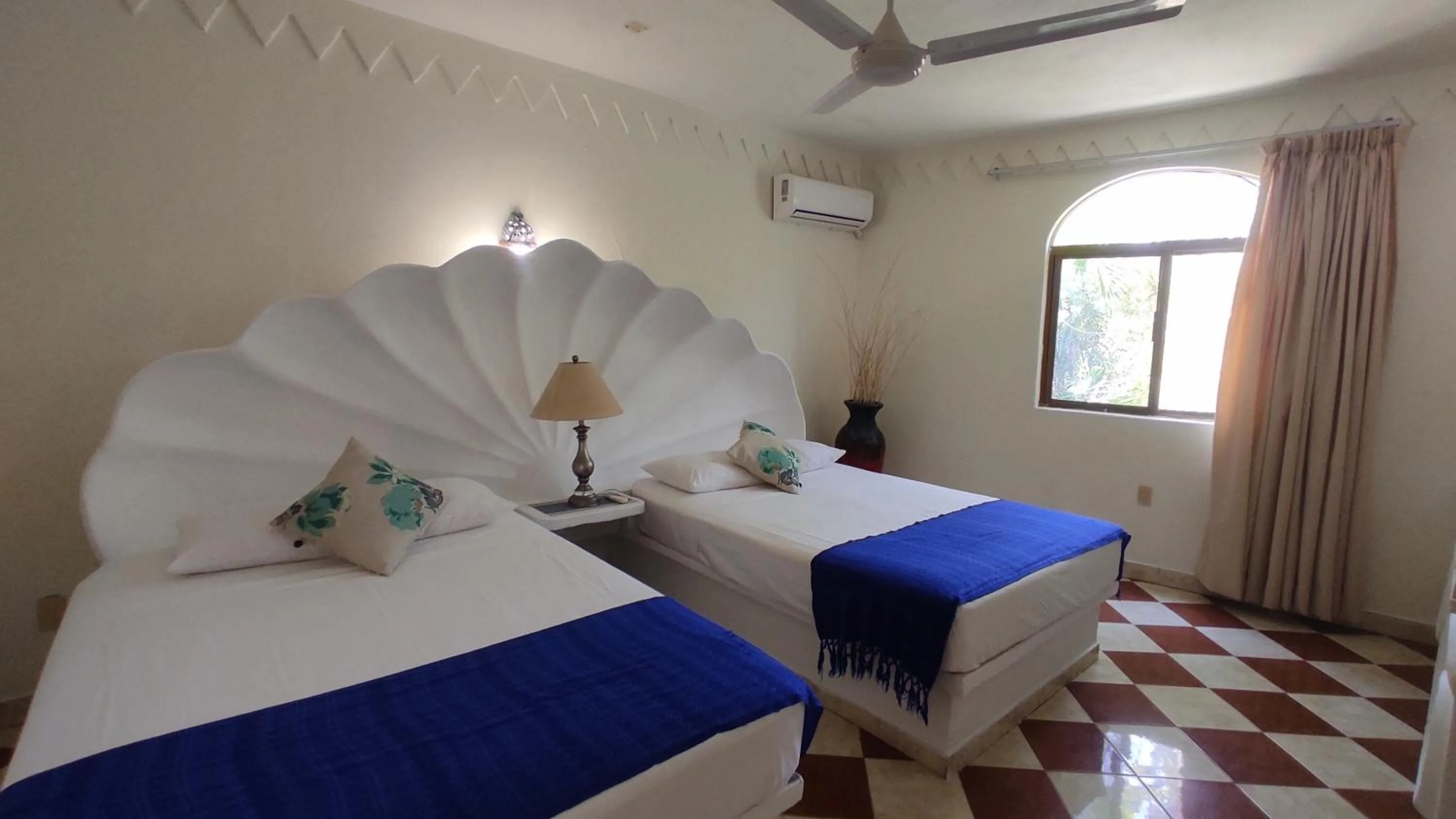 Bed in Villas Paradise