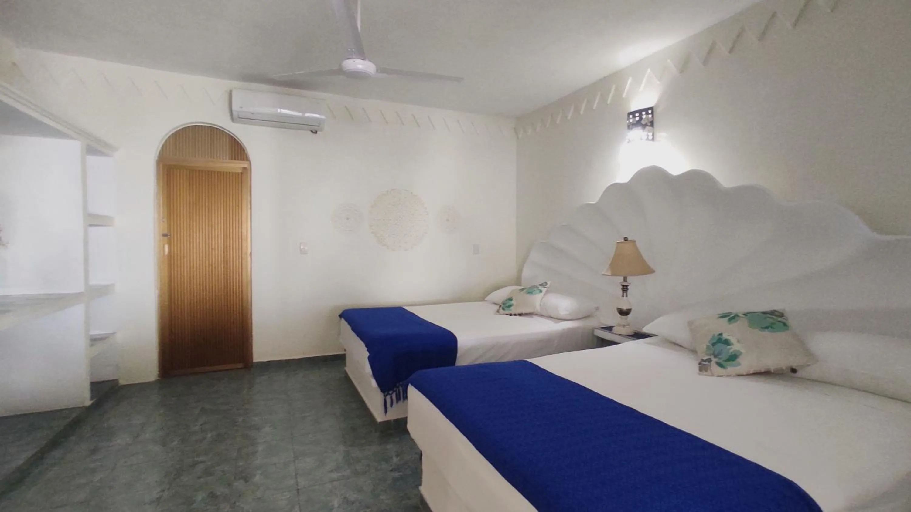 Bedroom, Bed in Villas Paradise