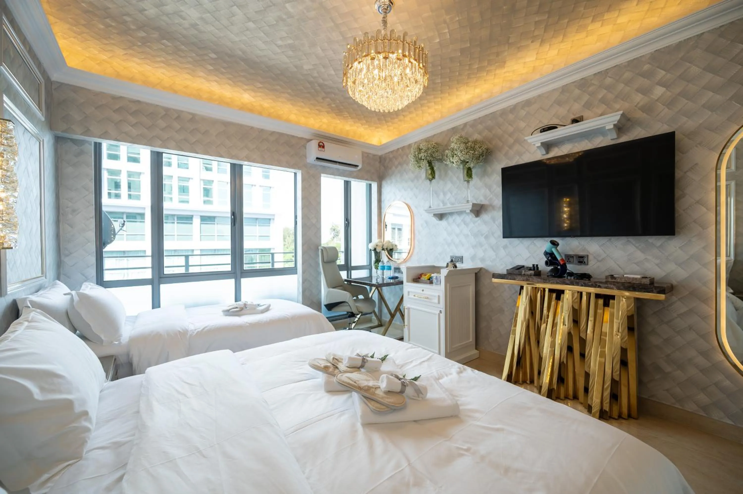 Bed in Ritz Residence, Imago Mall Loft B