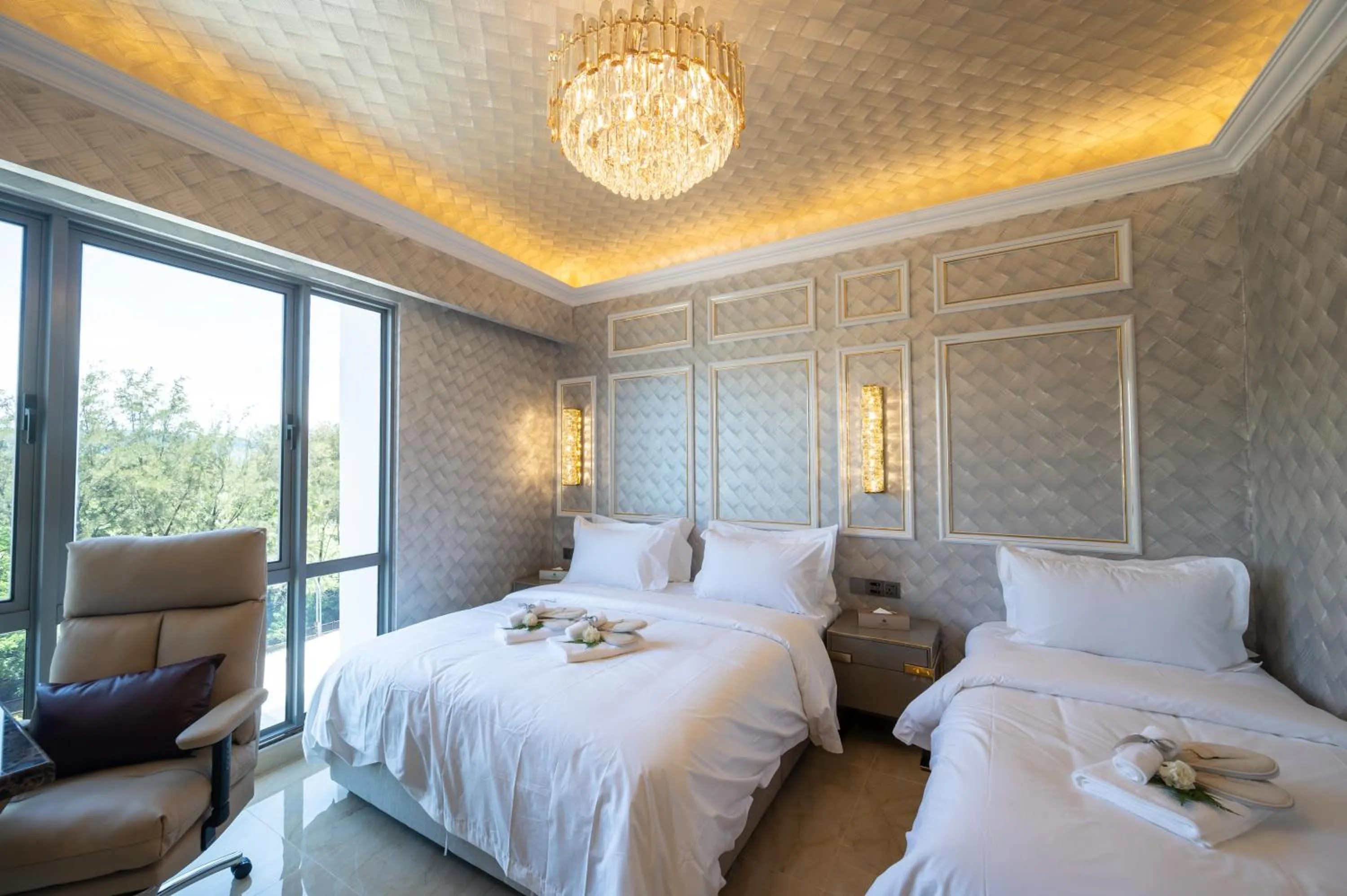 Bedroom, Bed in Ritz Residence, Imago Mall Loft B