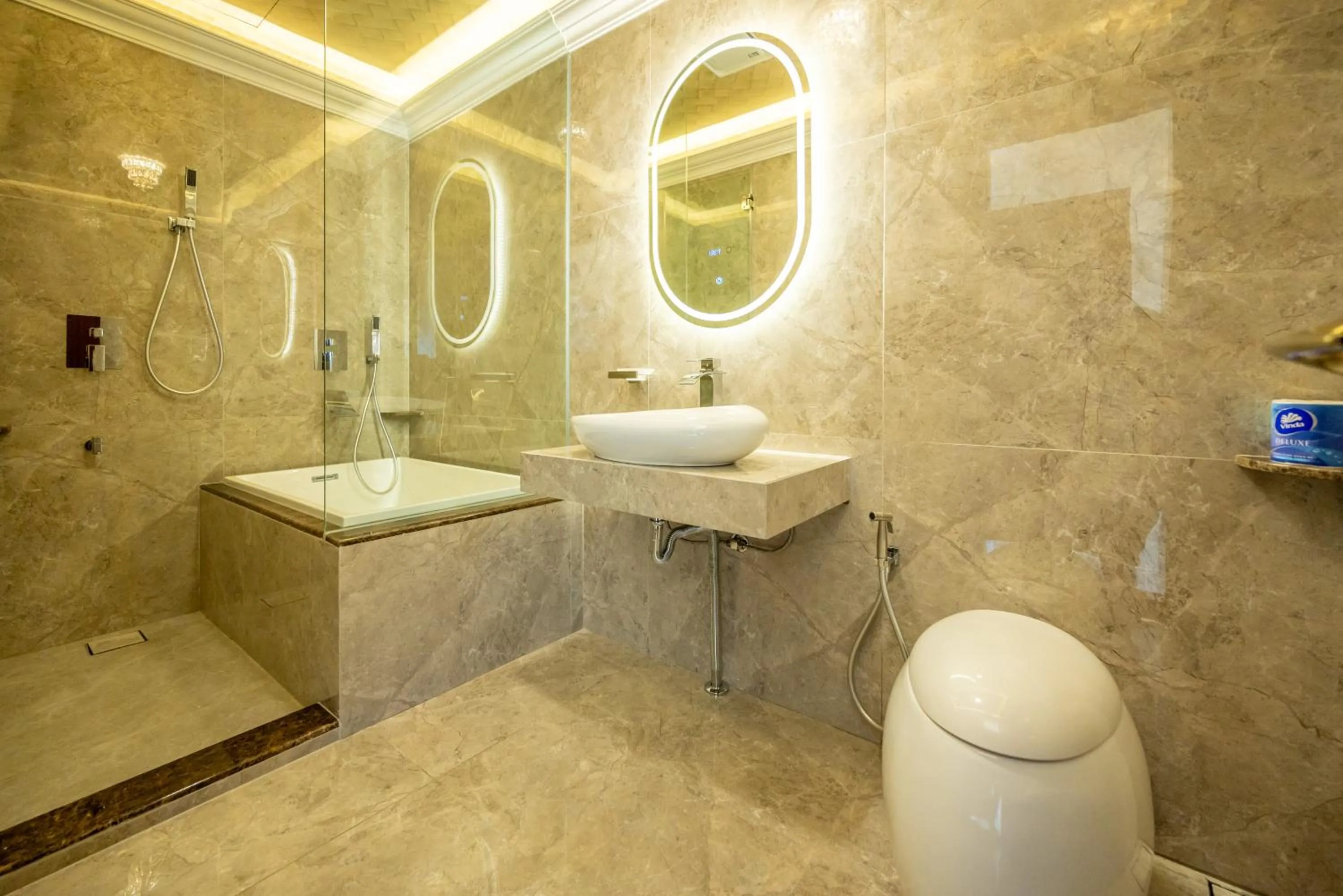 Shower in Ritz Residence, Imago Mall Loft B