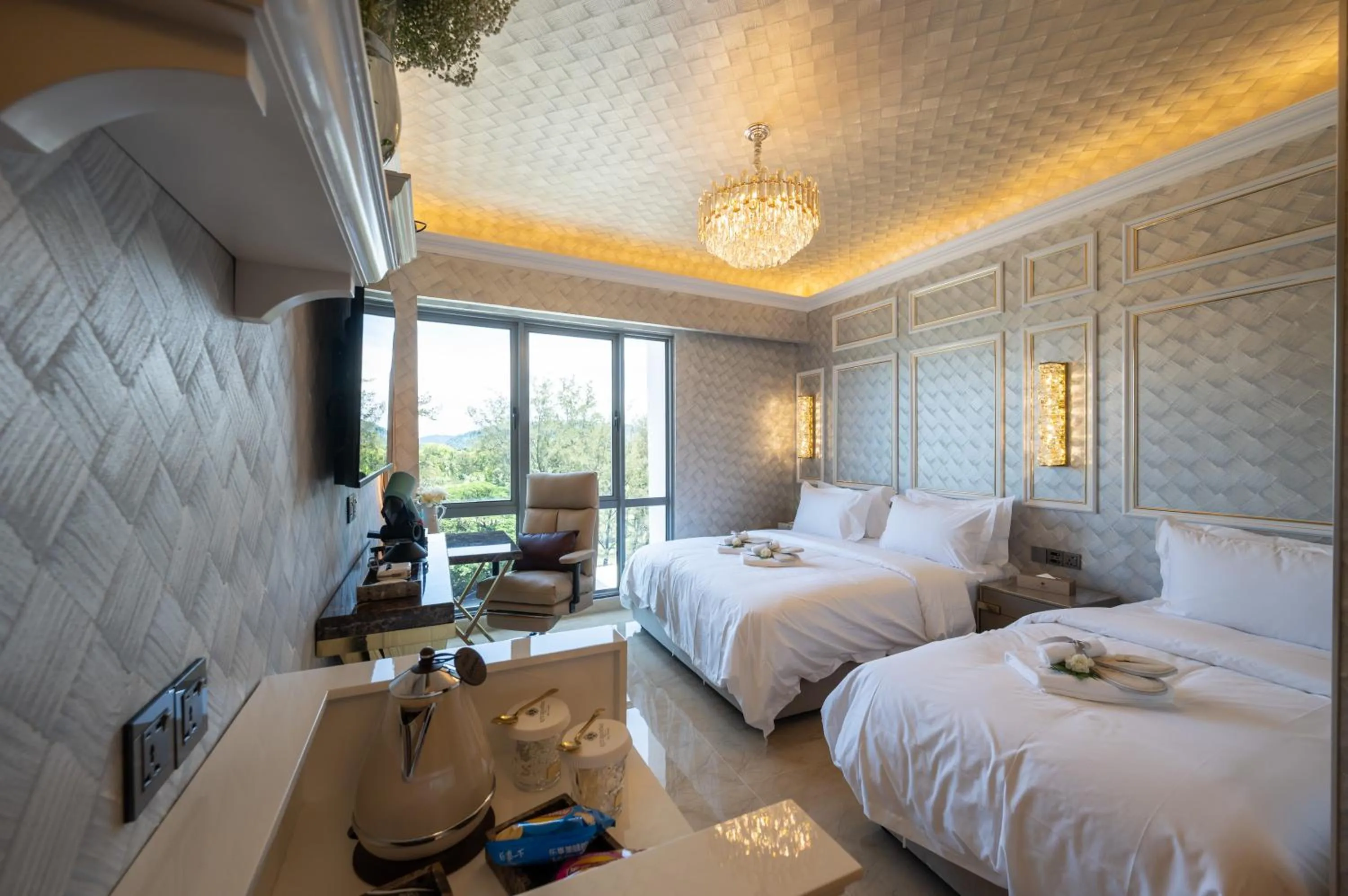 Bedroom, Bed in Ritz Residence, Imago Mall Loft B