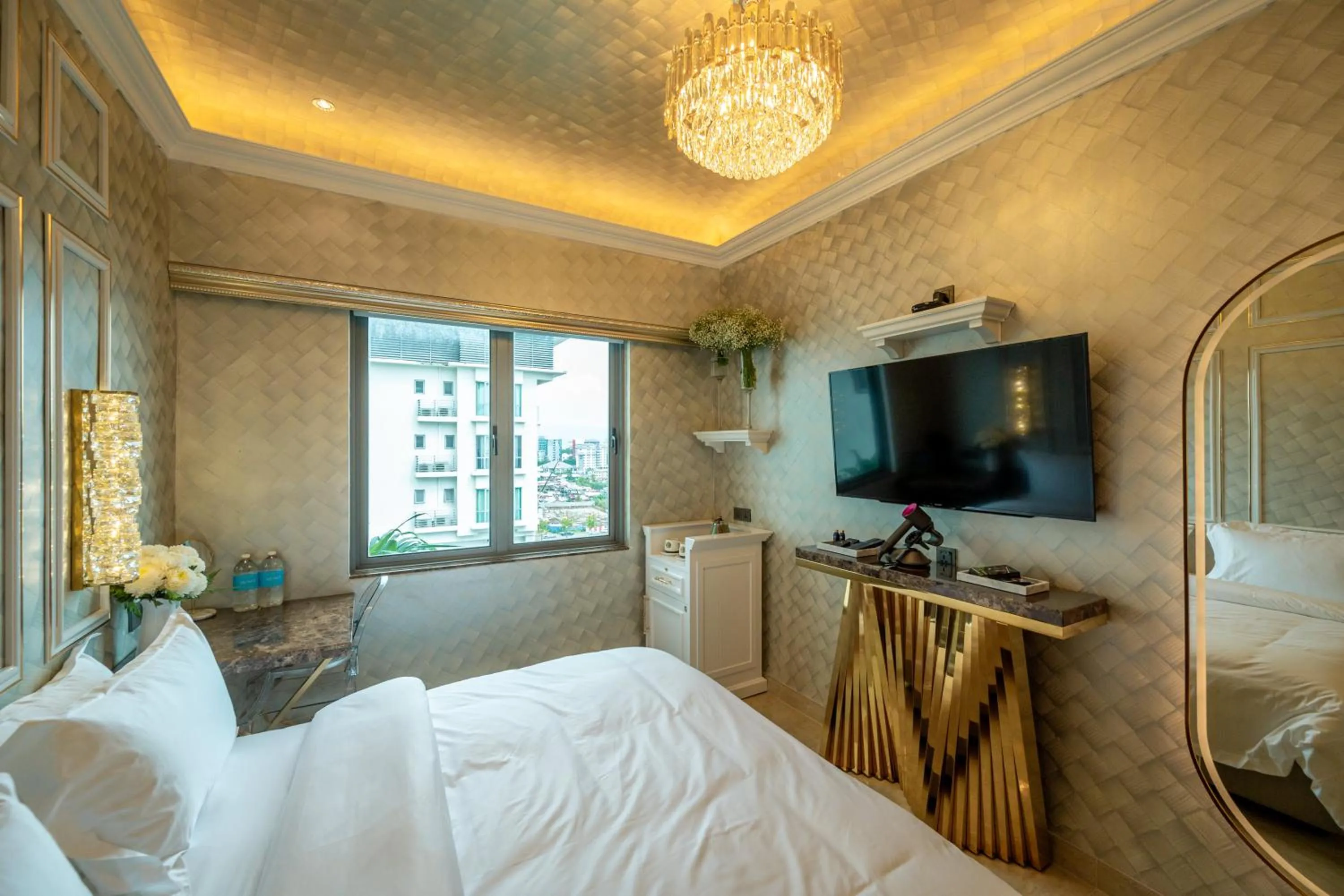 Bed in Ritz Residence, Imago Mall Loft B