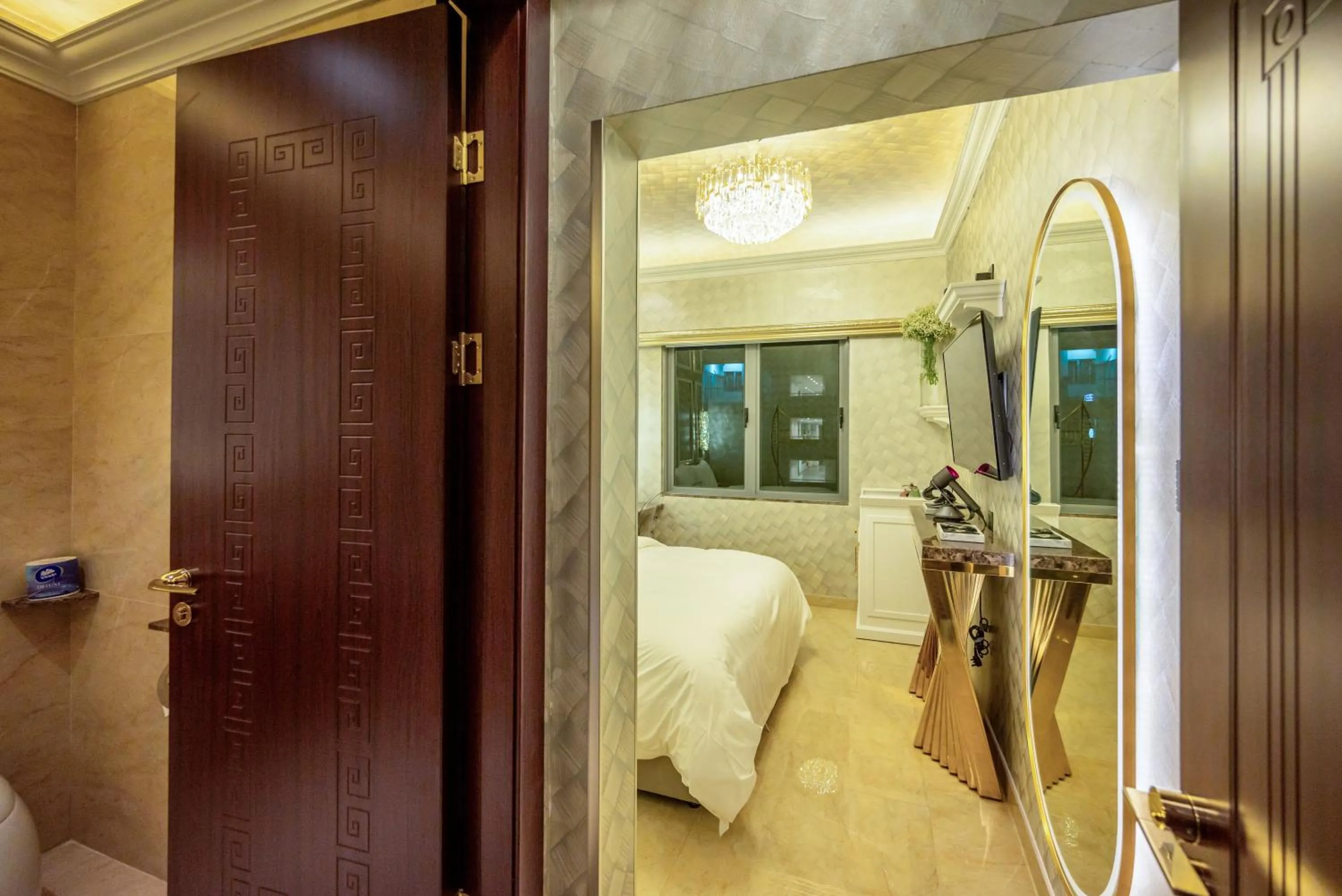 Bed in Ritz Residence, Imago Mall Loft B