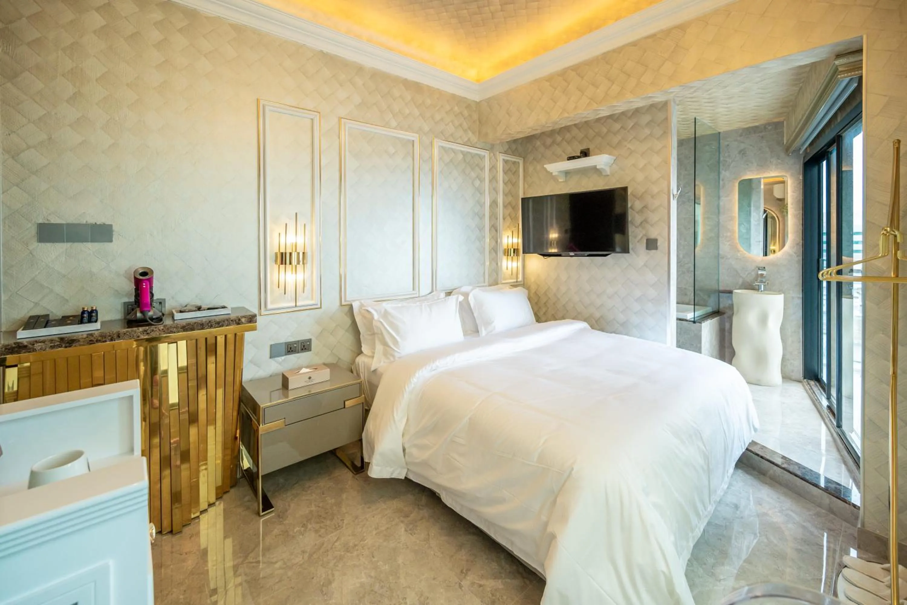 Bed in Ritz Residence, Imago Mall Loft B