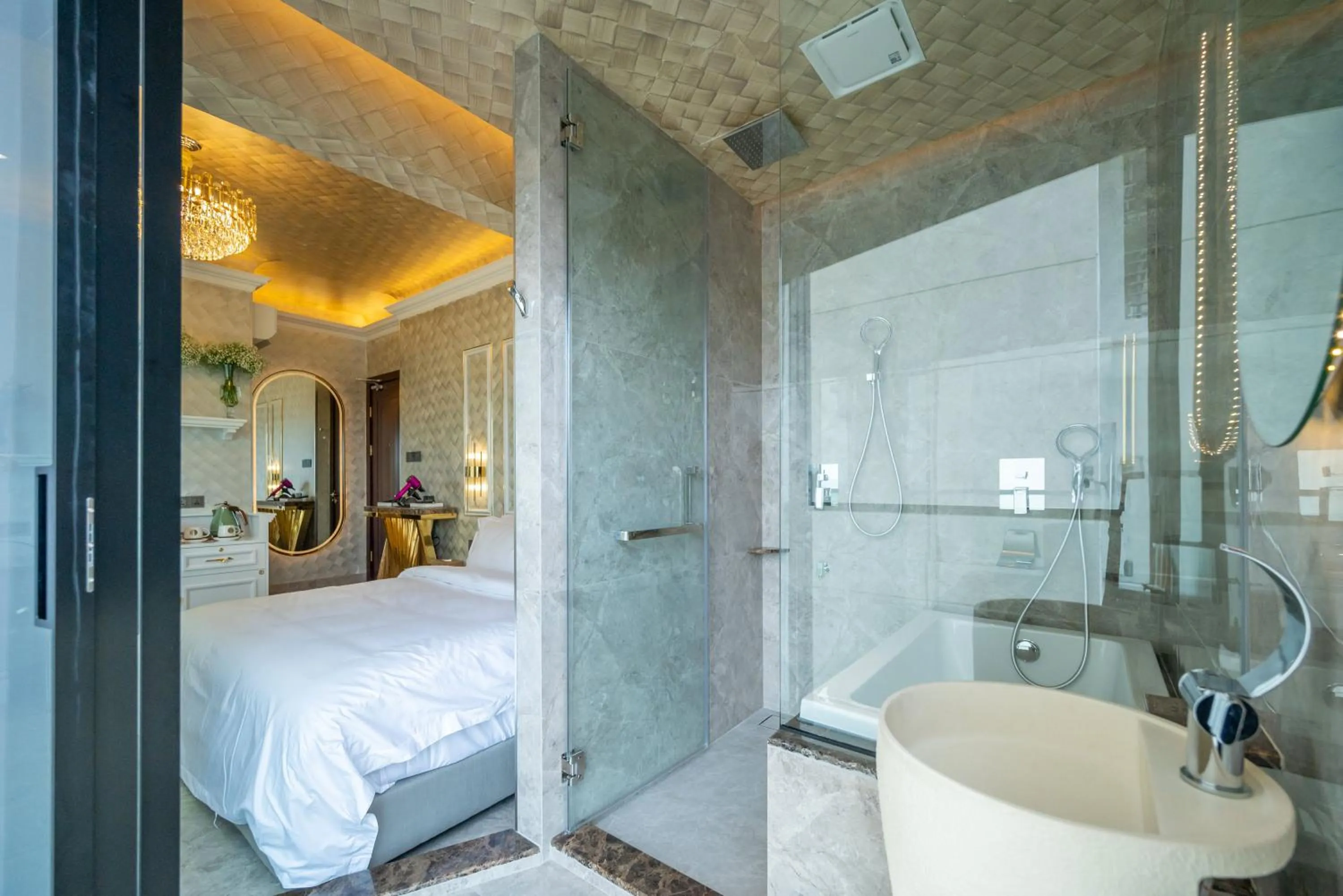 Shower, Bed in Ritz Residence, Imago Mall Loft B