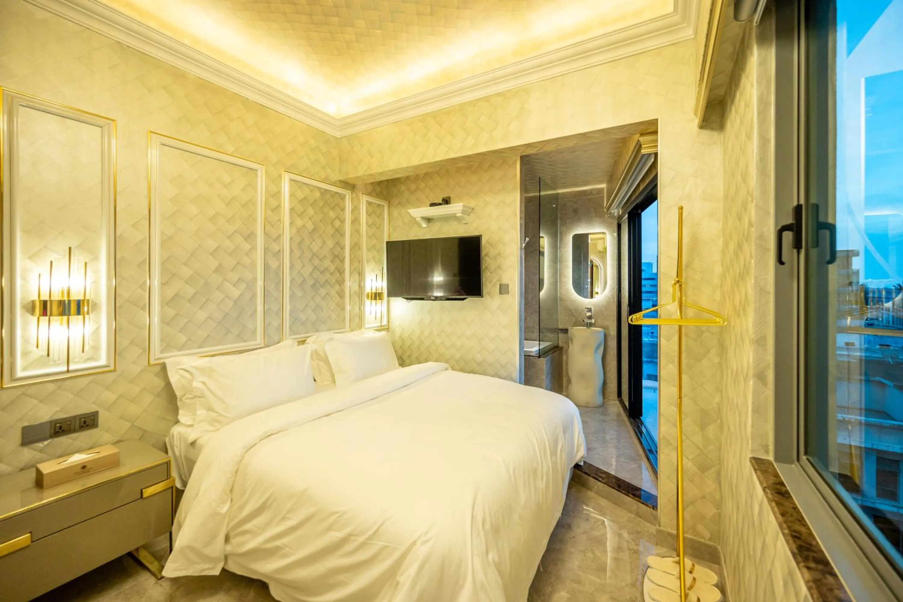 Bed in Ritz Residence, Imago Mall Loft B