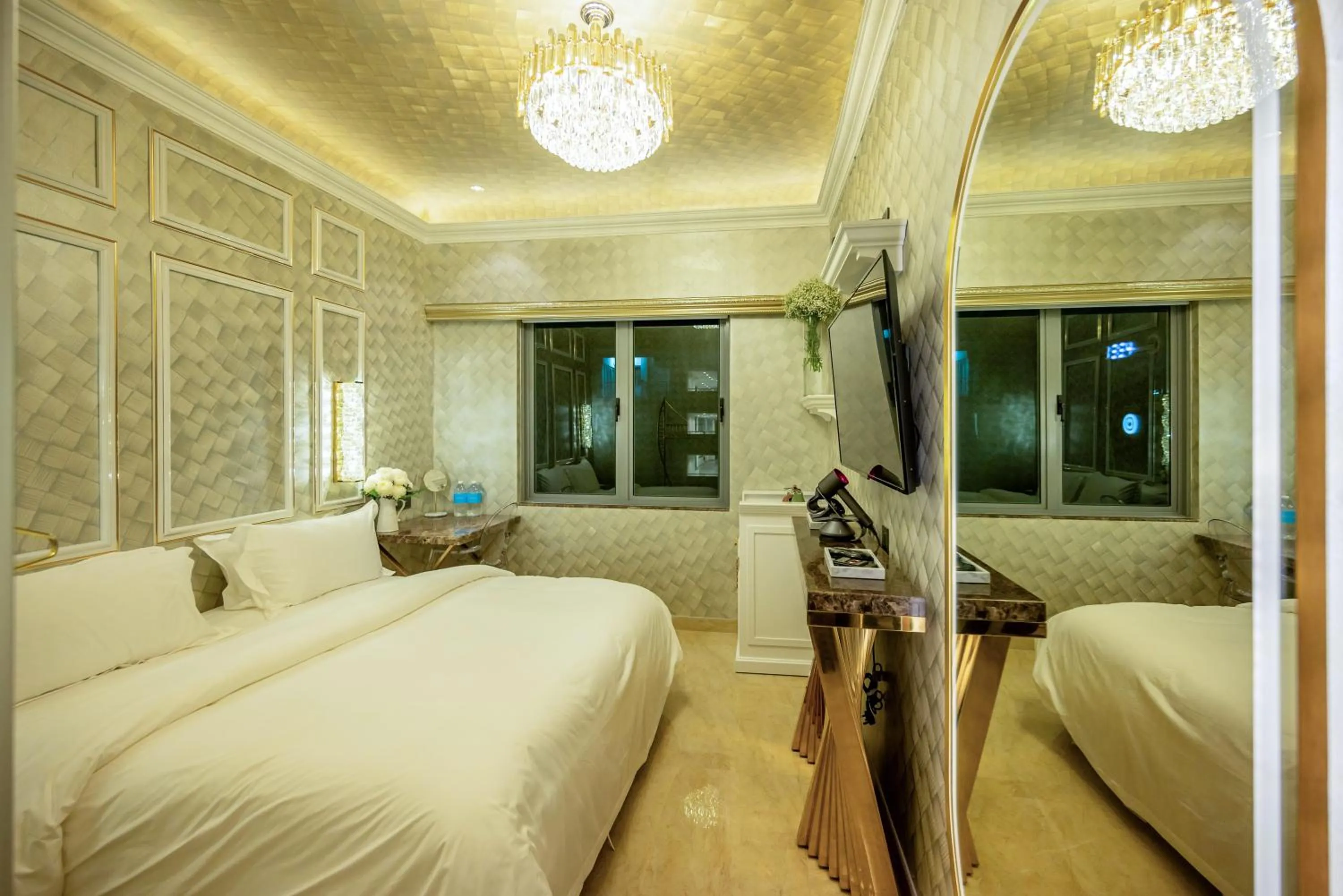 Bed in Ritz Residence, Imago Mall Loft B