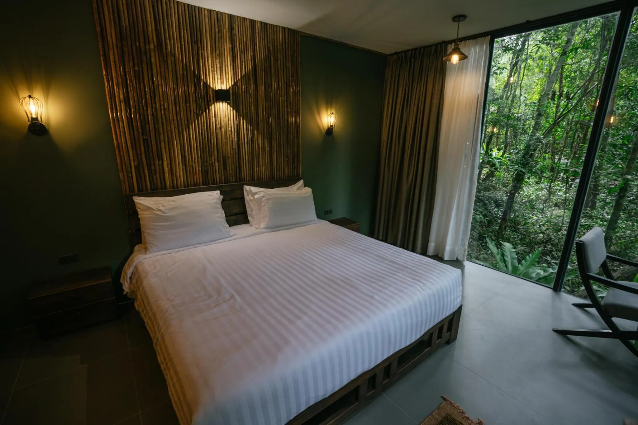 Bed in Nampien Yorla Pa