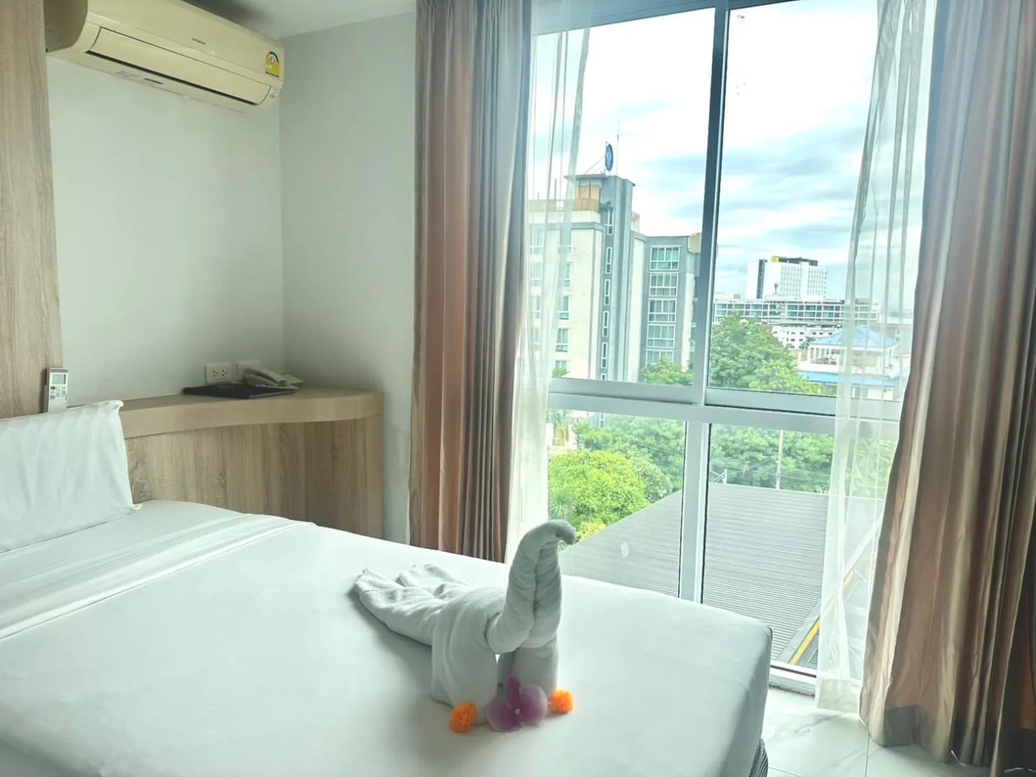 Bed in D Eco Wellness Center