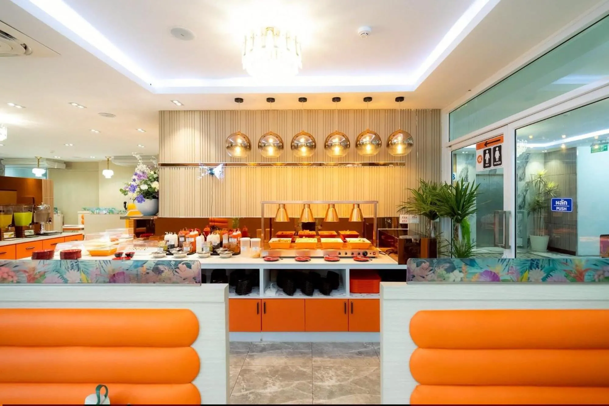 Restaurant/places to eat in D Eco Wellness Center