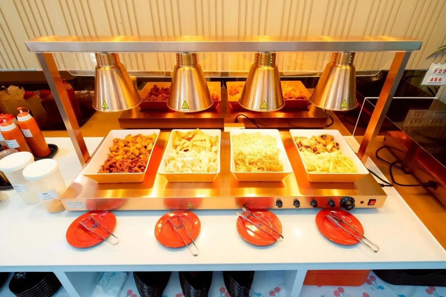 Restaurant/places to eat in D Eco Wellness Center