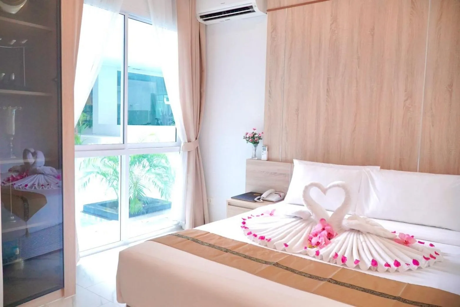 Bedroom, Bed in D Eco Wellness Center