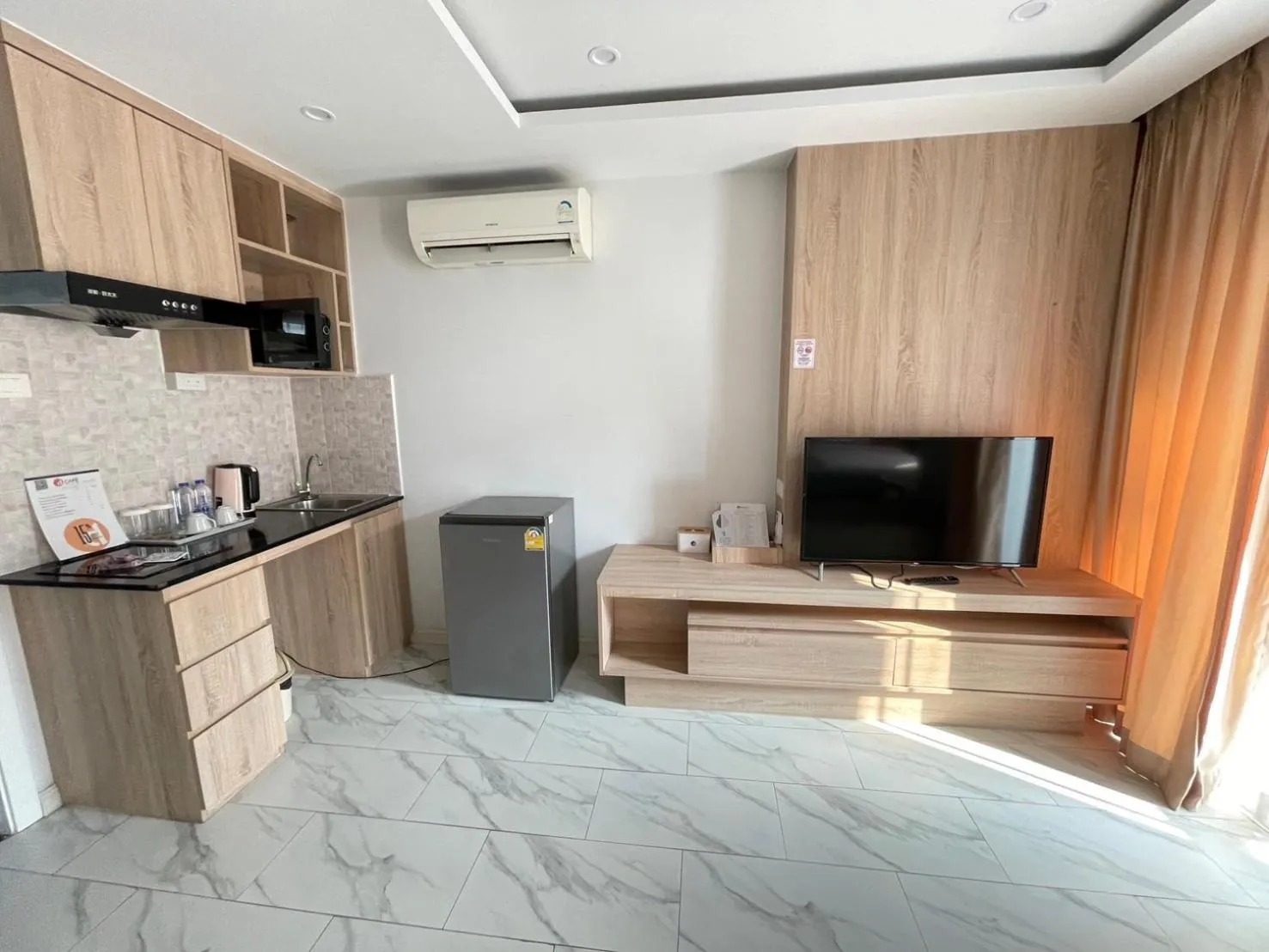 Restaurant/places to eat in D Eco Wellness Center