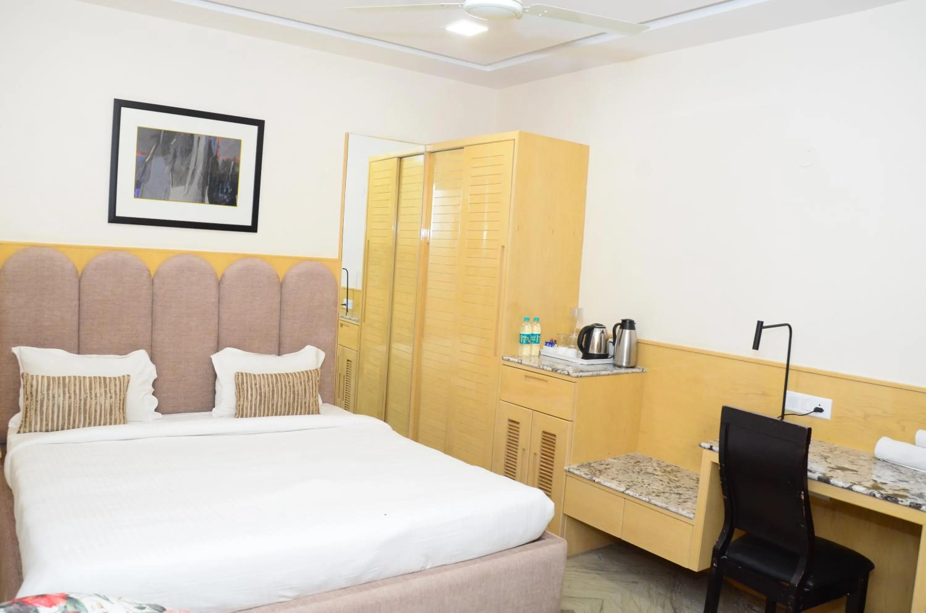 TV and multimedia, Bed in CRYTSAL RESIDENCY