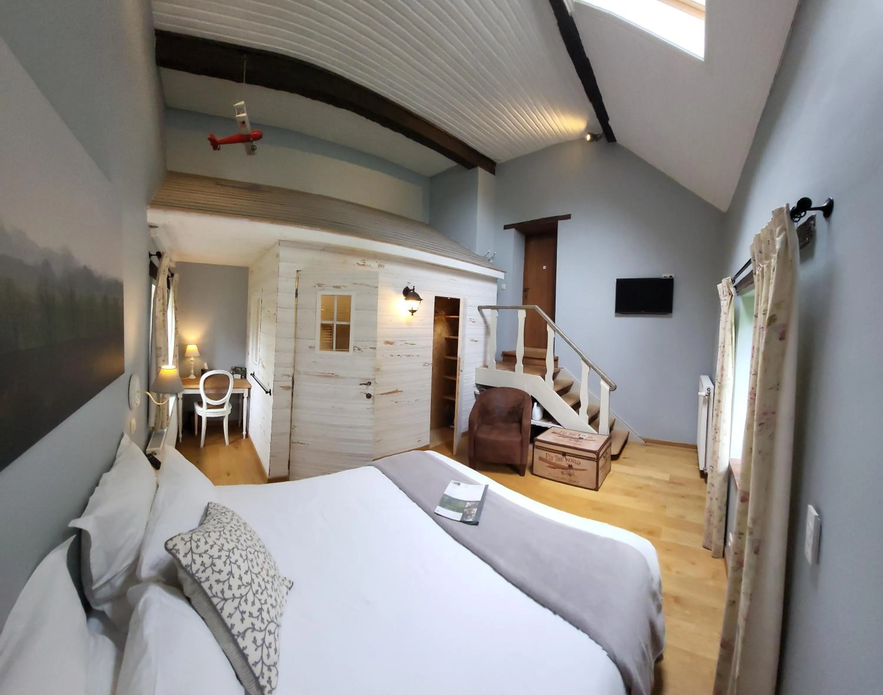 Photo of the whole room in B&B Le Valangré