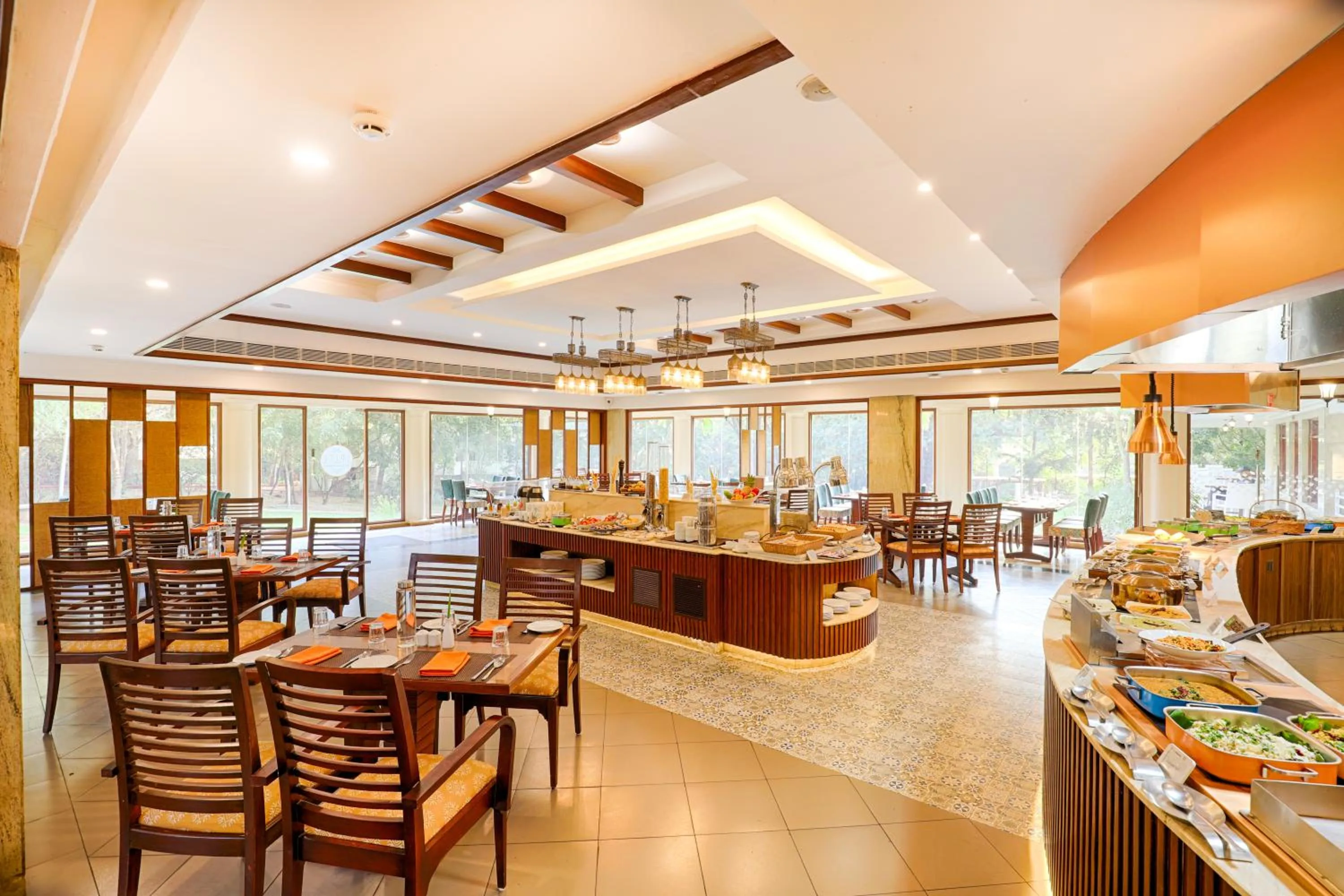 Restaurant/places to eat in Club Mahindra Golden Landmark, Mysuru