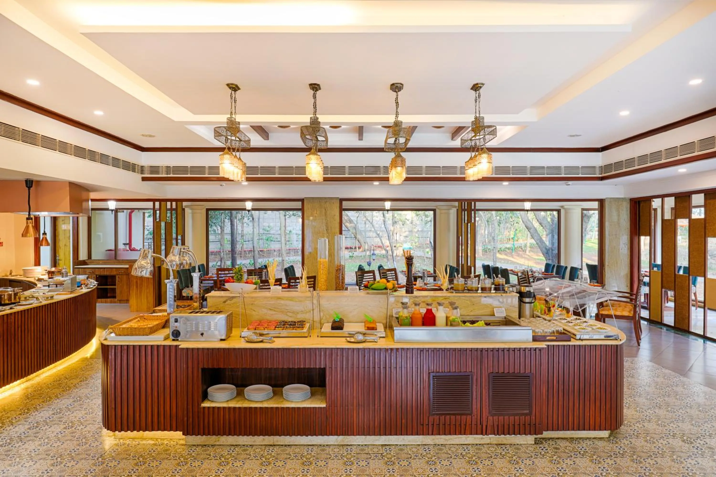 Restaurant/places to eat in Club Mahindra Golden Landmark, Mysuru