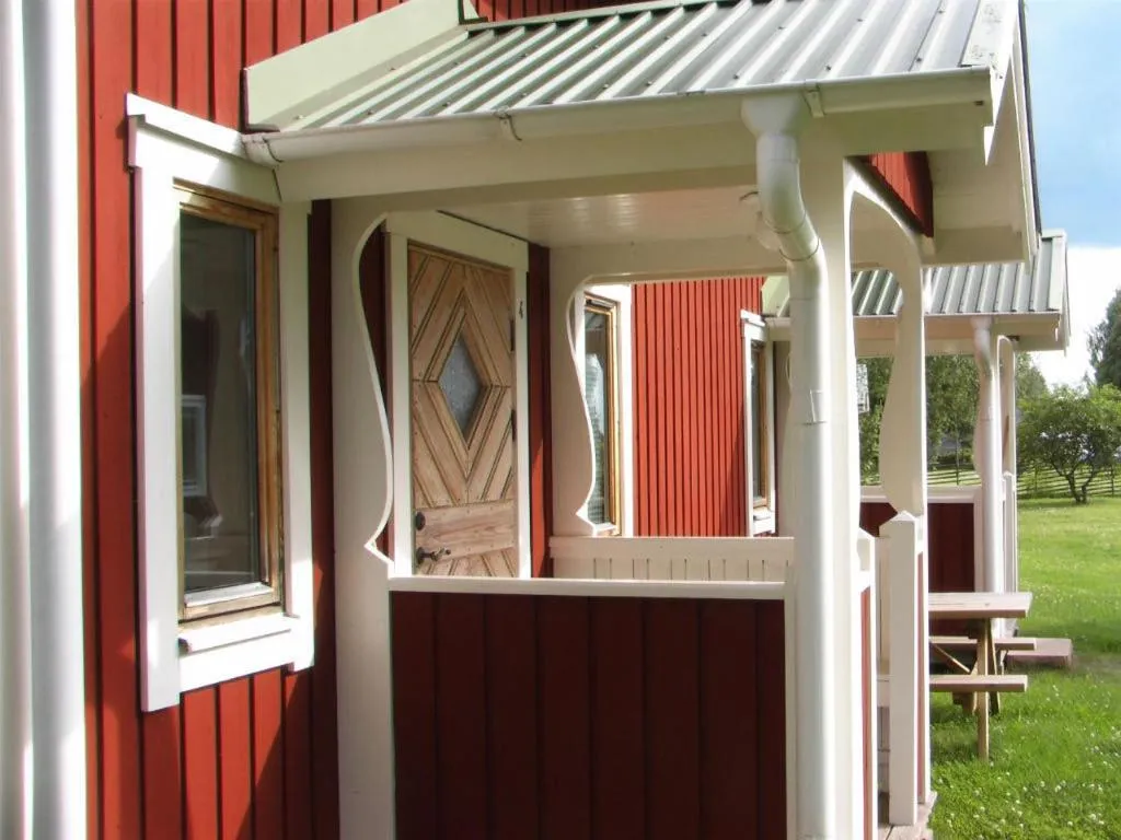 Facade/entrance in Hansjö Stugby - Mickolavägen