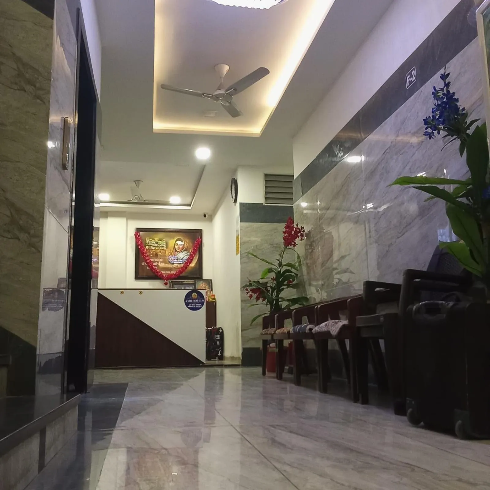 Lobby or reception in Hotel Lakshya Sheesh Mahal Indore