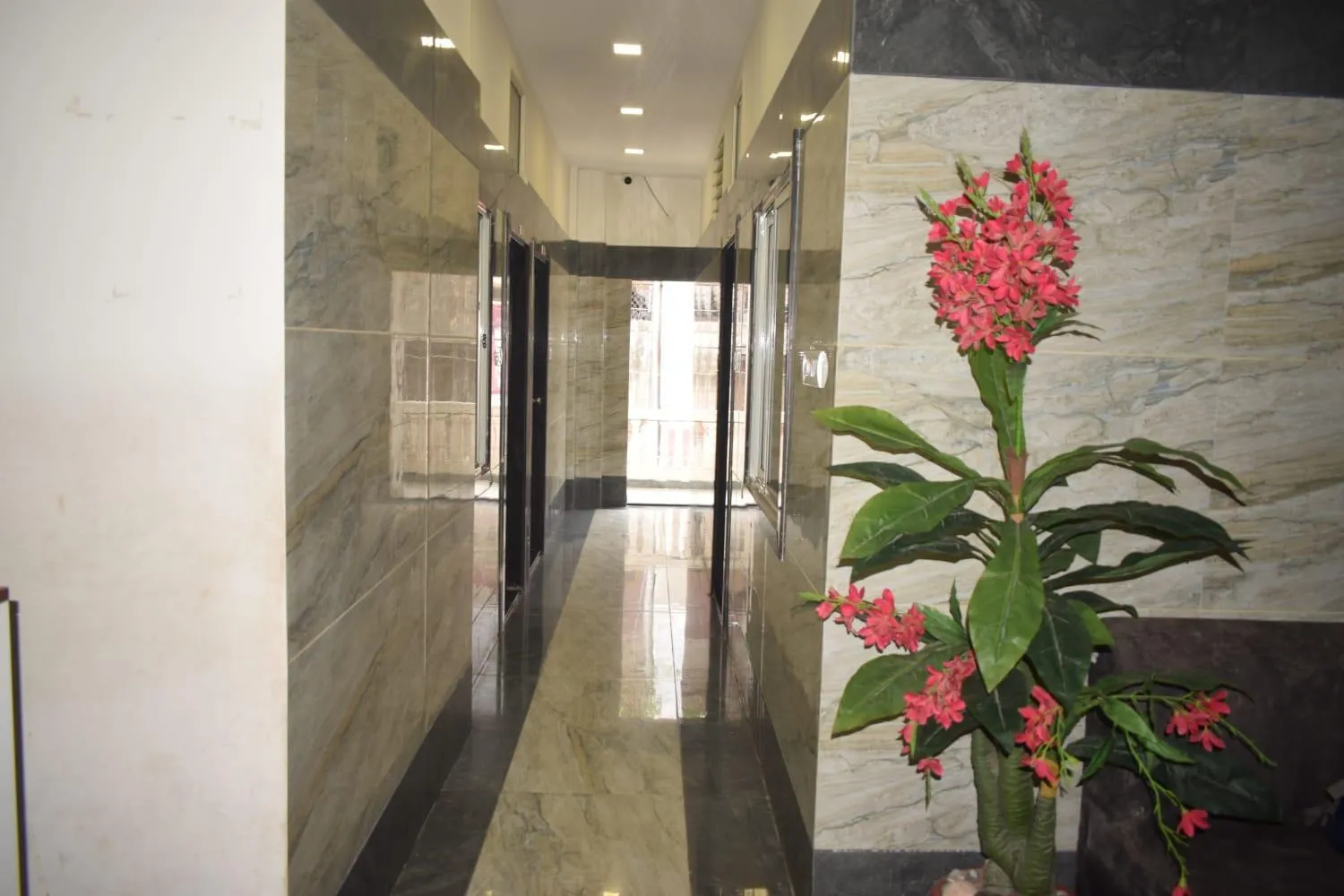 Lobby or reception in Hotel Lakshya Sheesh Mahal Indore