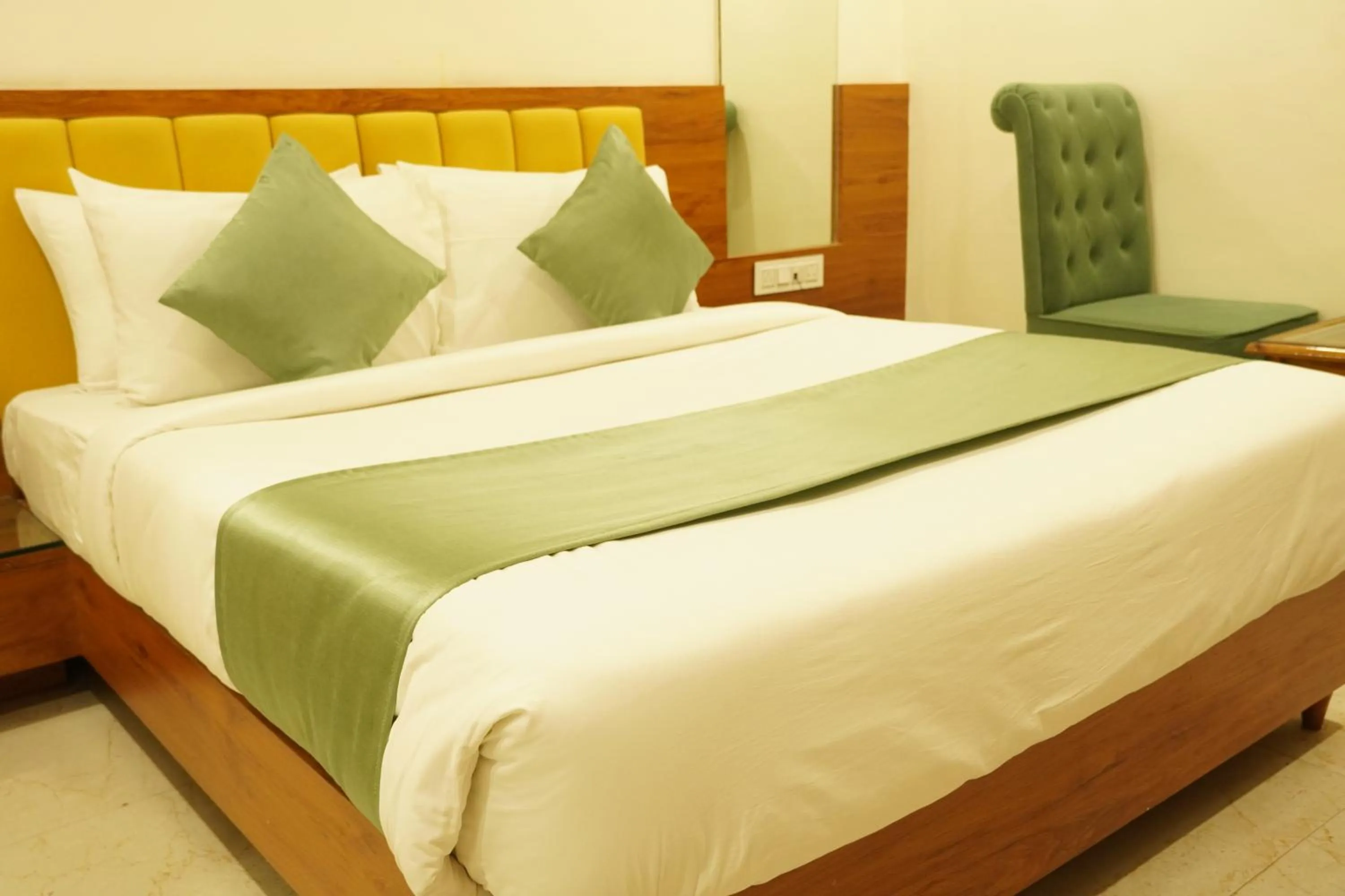 Bed in Hotel Heera Residency