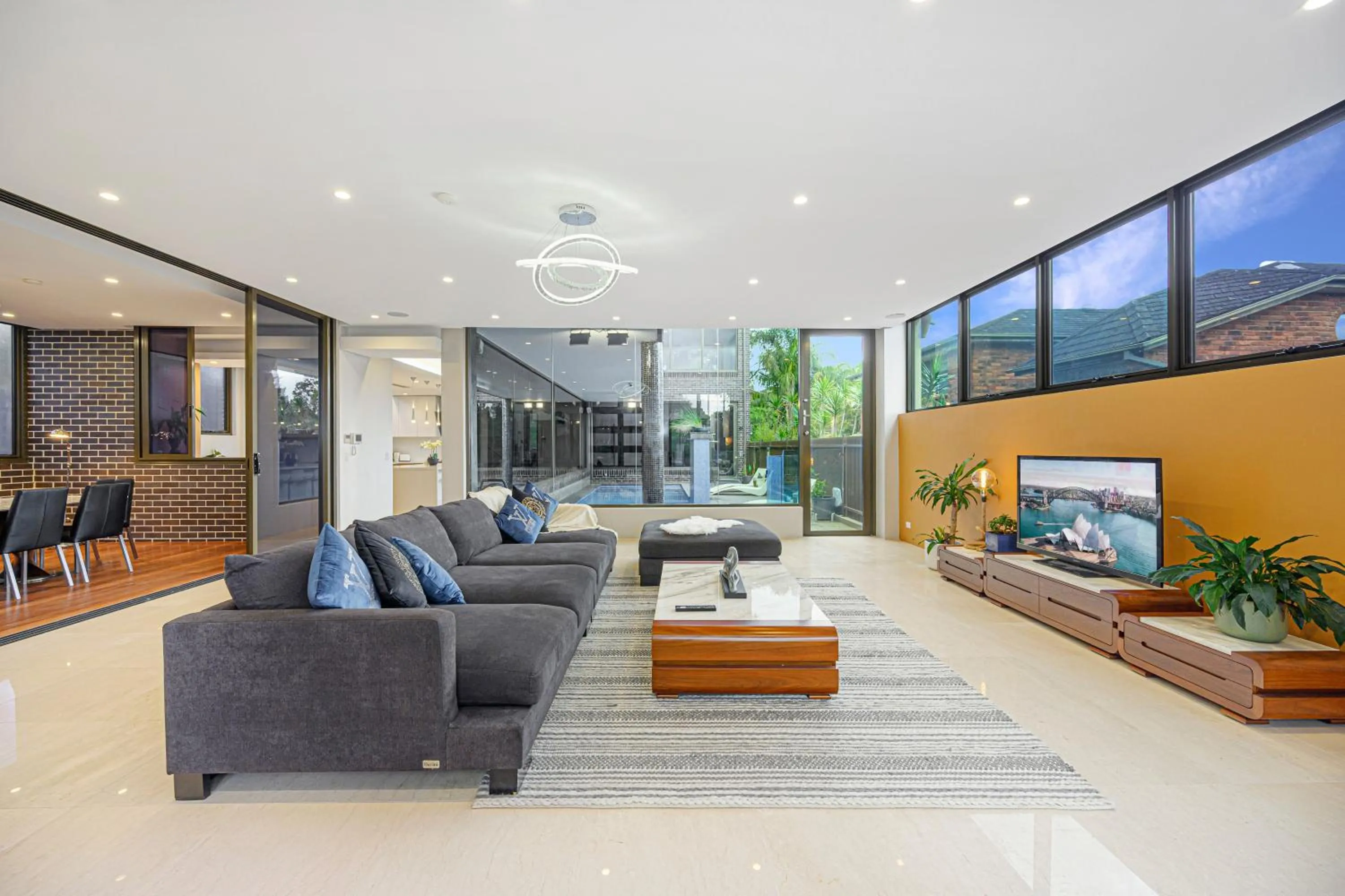 Putney Brand New Luxury House Pool & Waterview