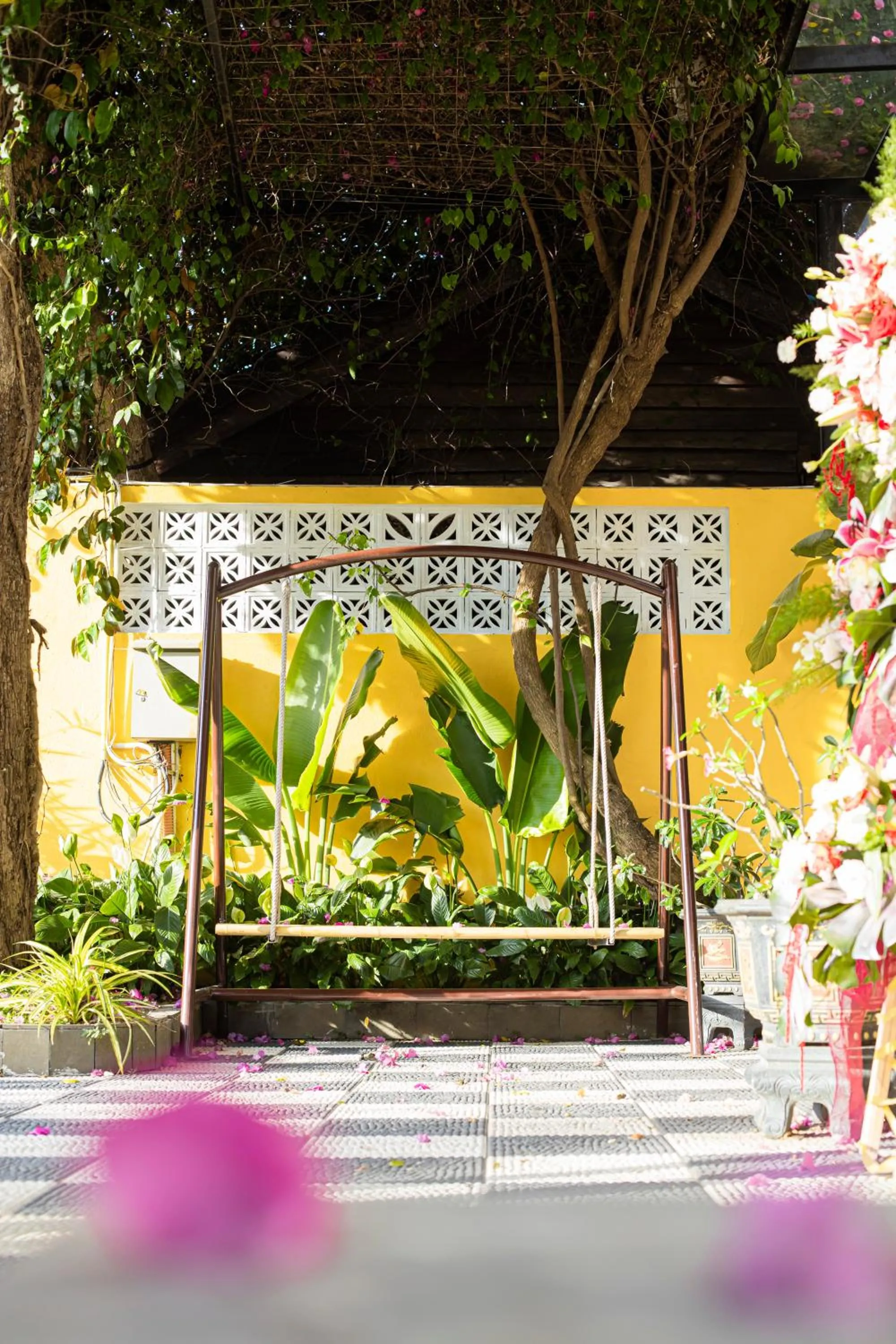 Spring in Lancelynk Retreat Hoi An